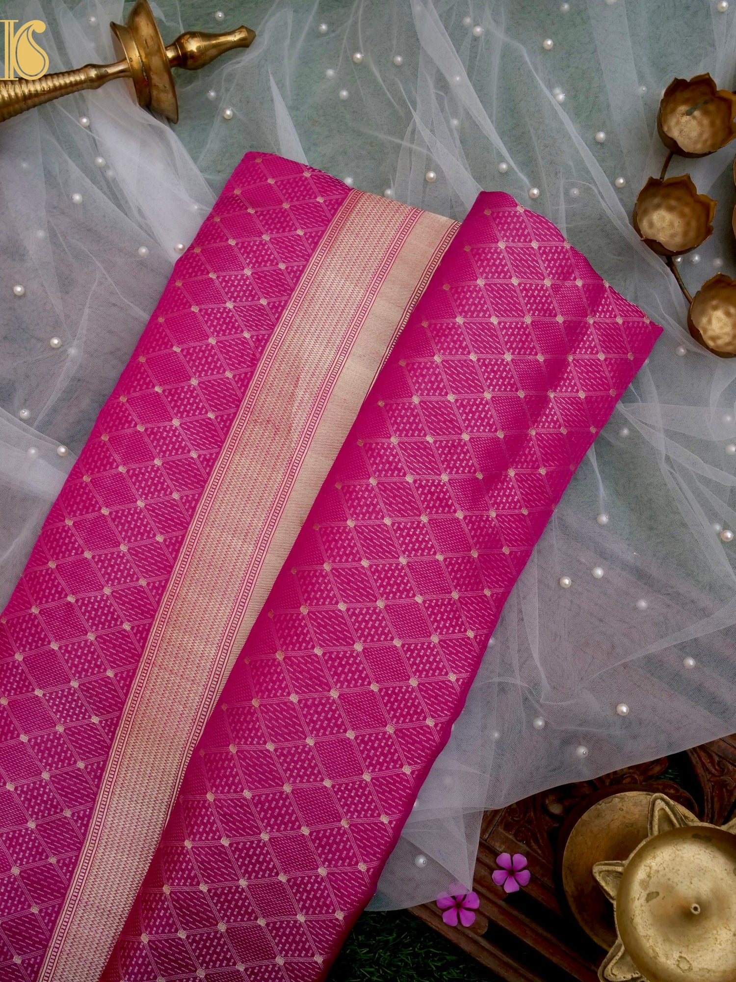 Handwoven Pure Katan Satin Silk Tanchoi Banarasi Saree