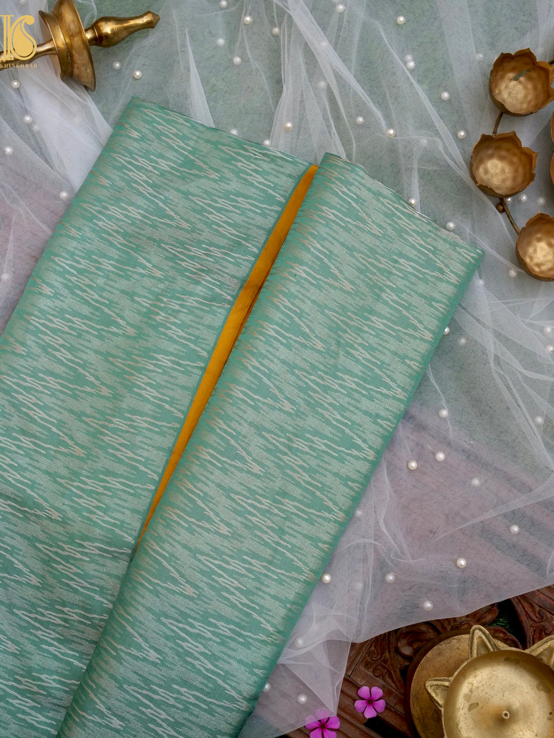 Handloom Banarasi Katan Silk Zari Tanchoi Saree