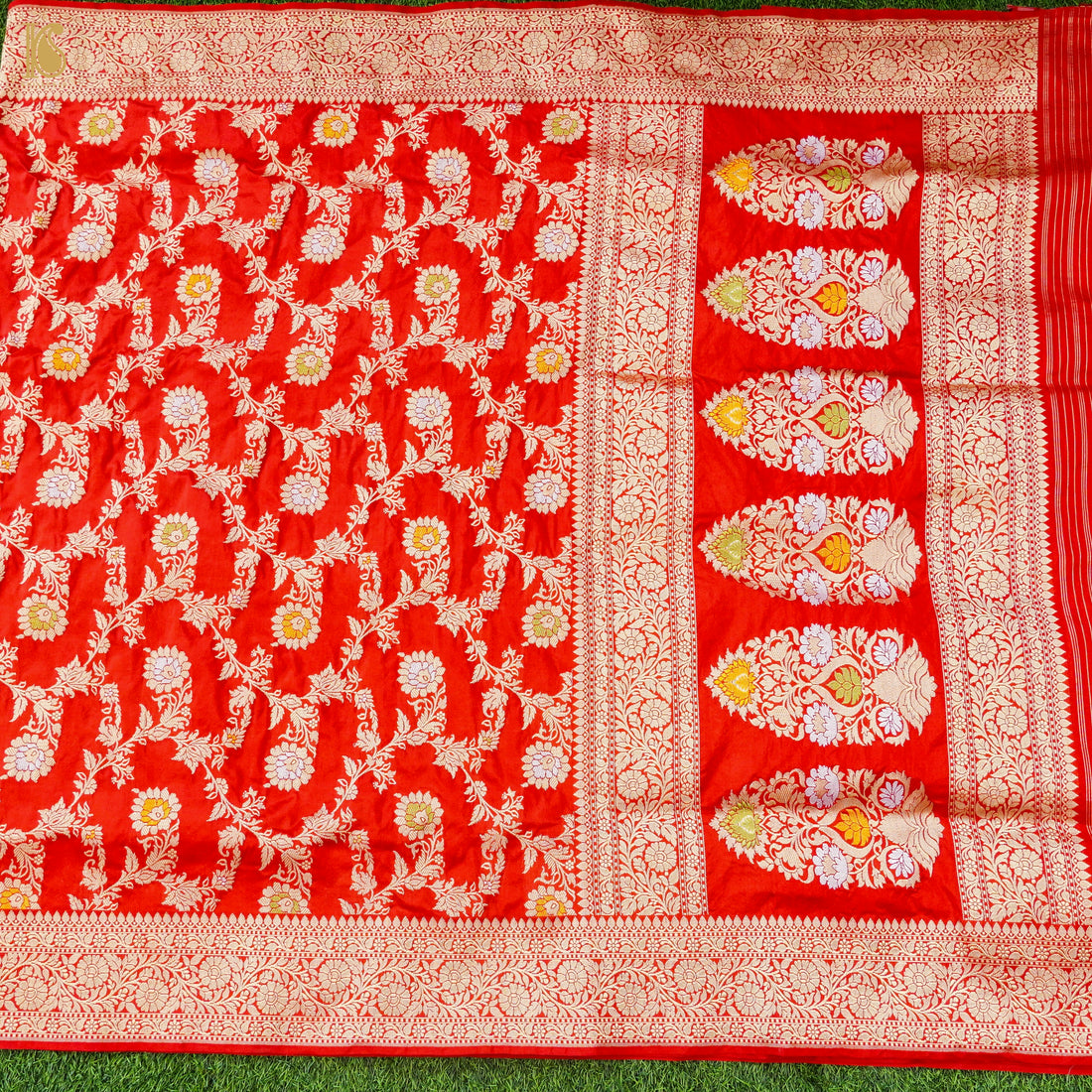 Red Pure Georgette Handloom Banarasi Fabric