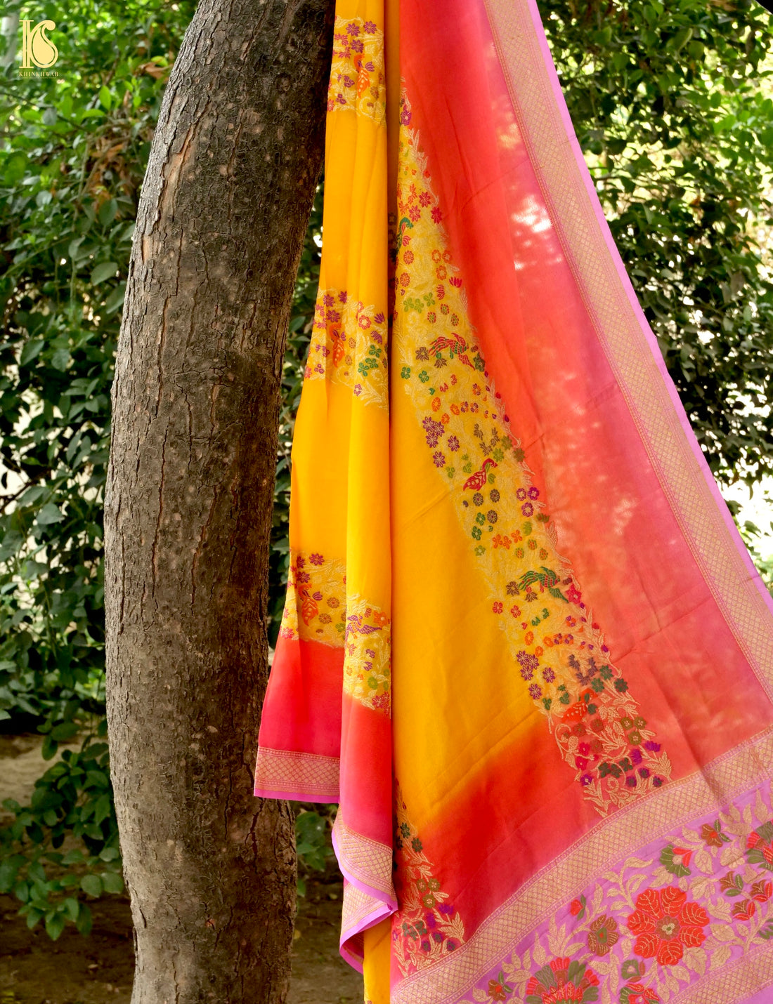 Handwoven Banarasi Georgette Dupatta with Floral Meenakari