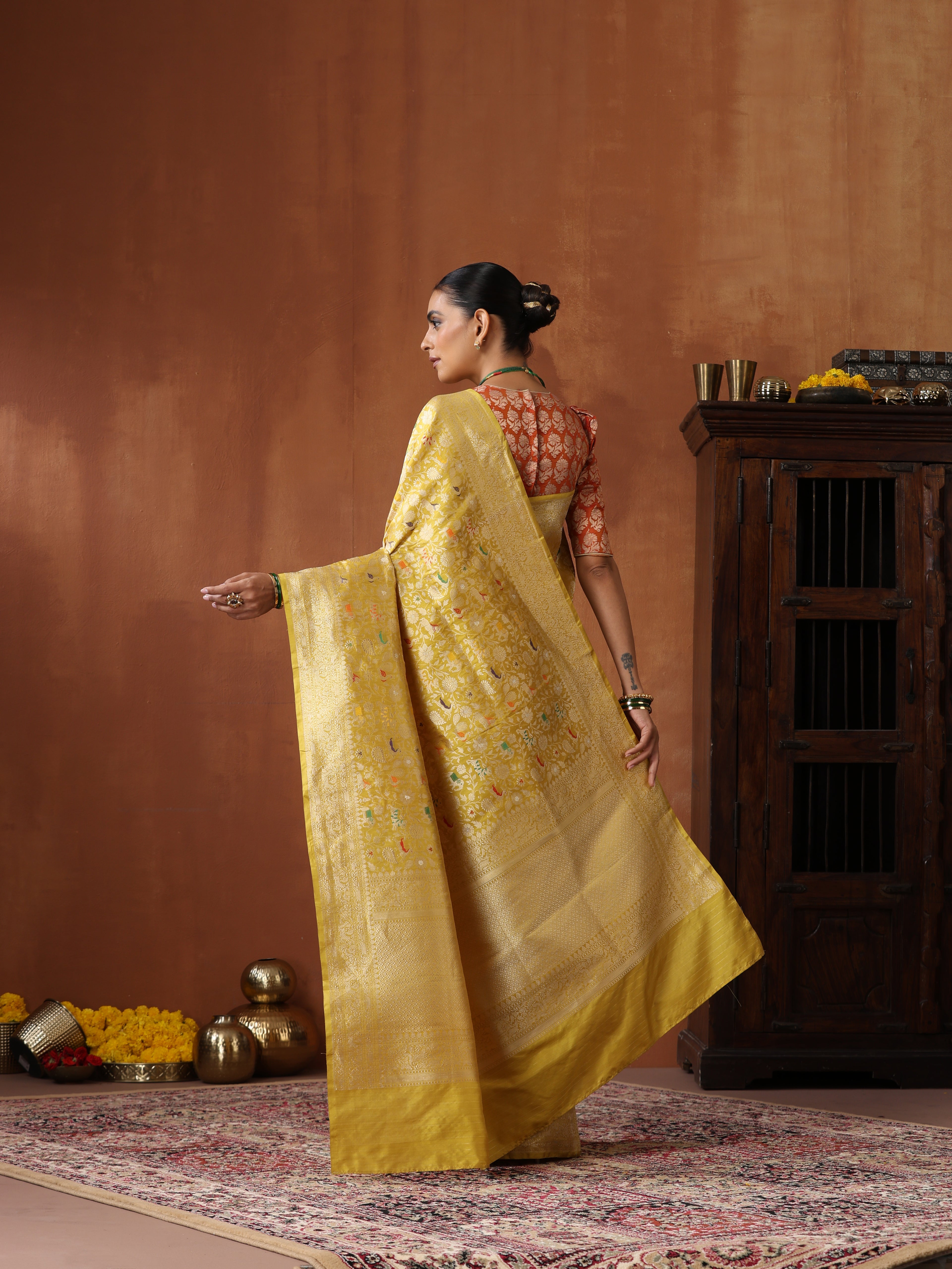 Handloom Banarasi Katan Shikargah Saree