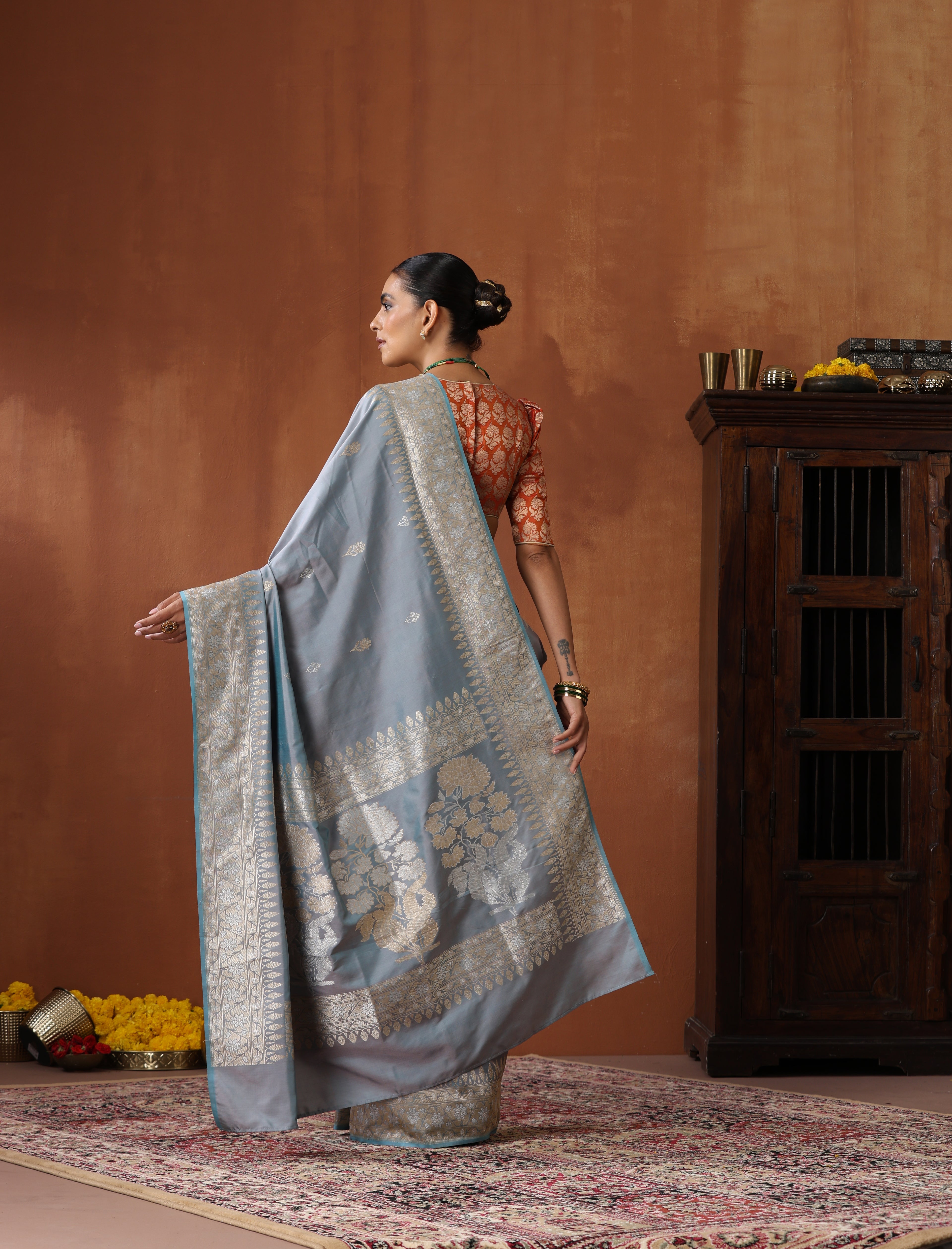 Handloom Banarasi Katan Silk Kadwa Ektara Kumudini Saree