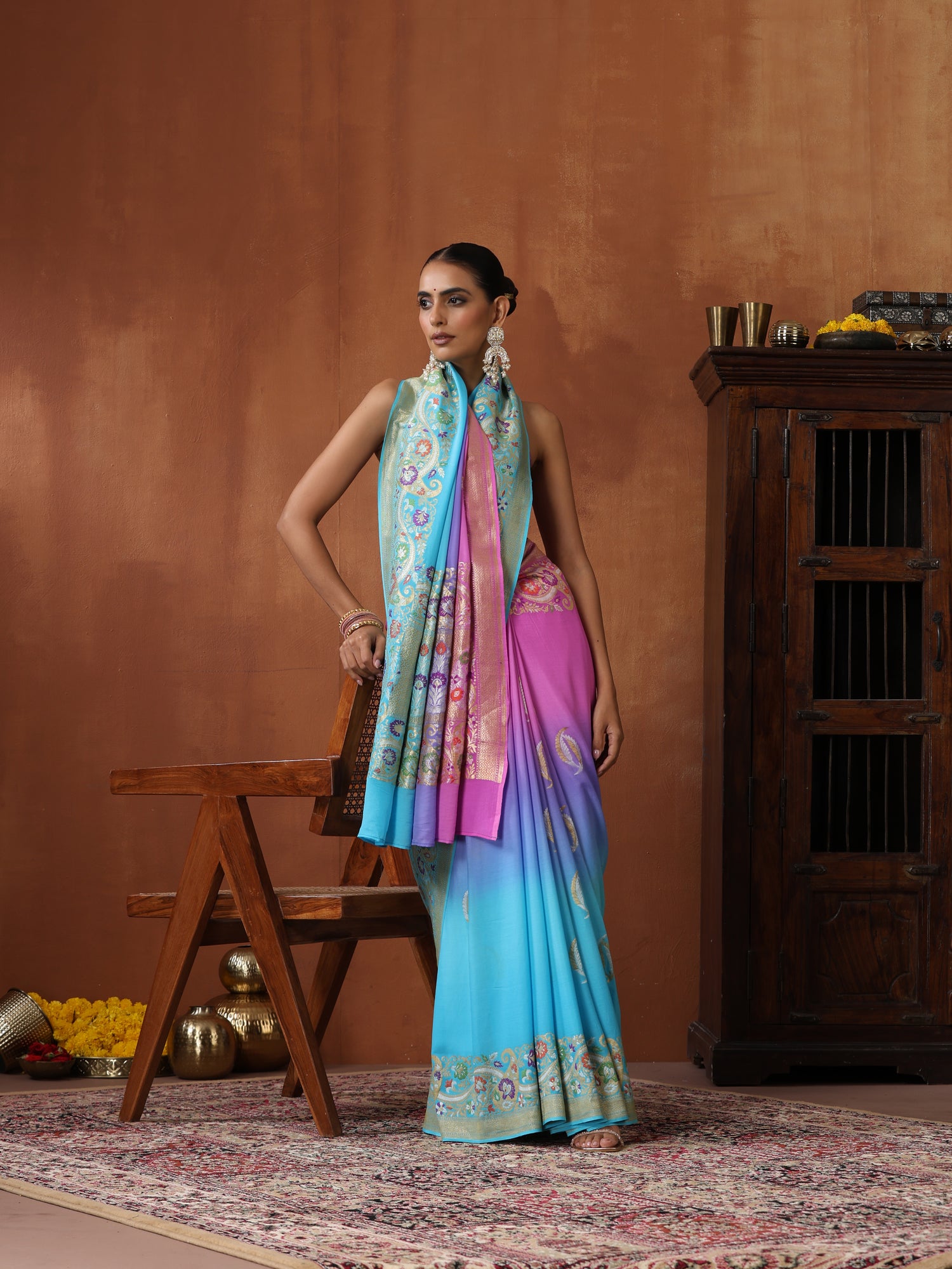 Handloom Banarasi Georgette Saree with Floral Meenakari