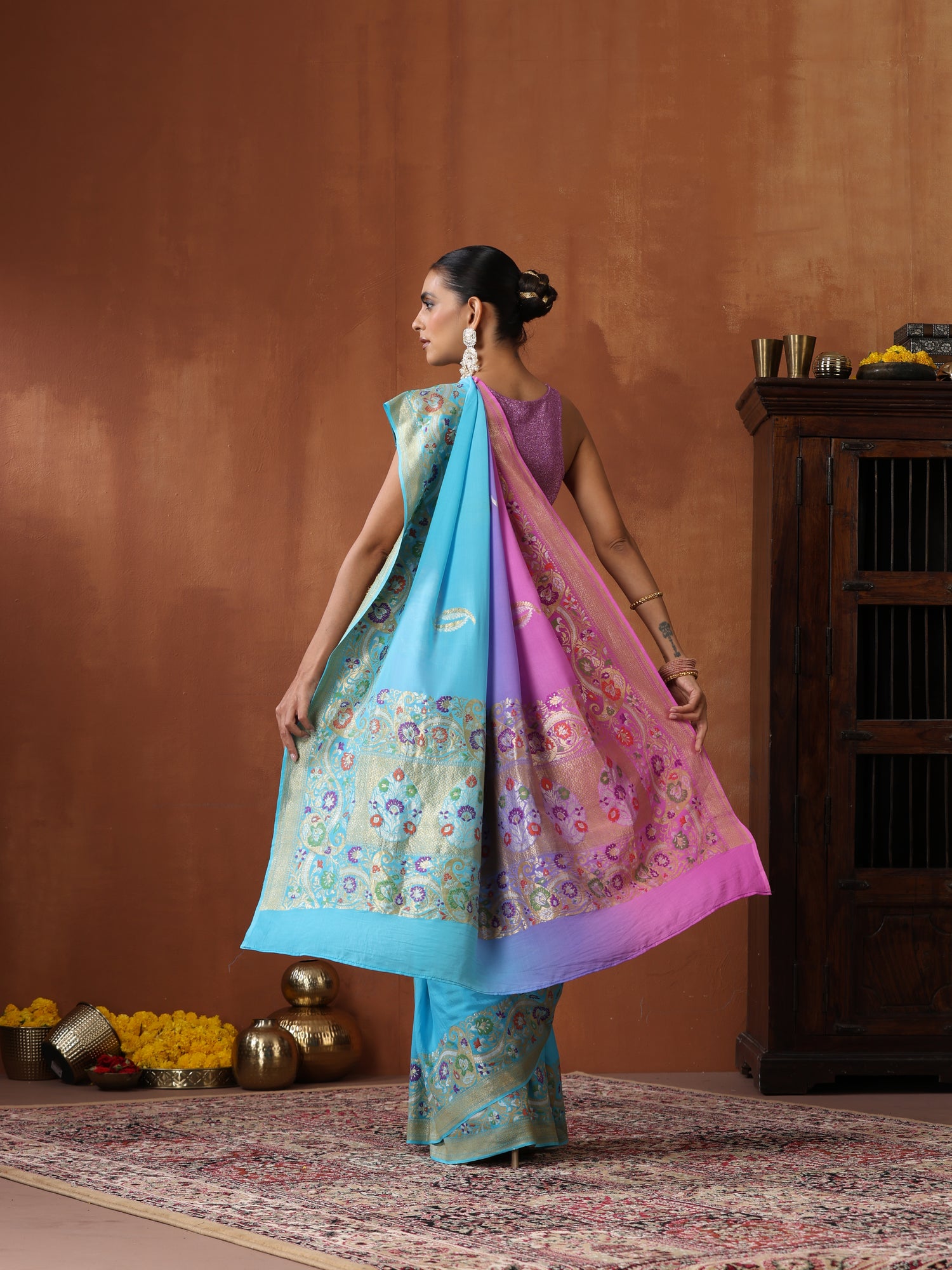 Handloom Banarasi Georgette Saree with Floral Meenakari