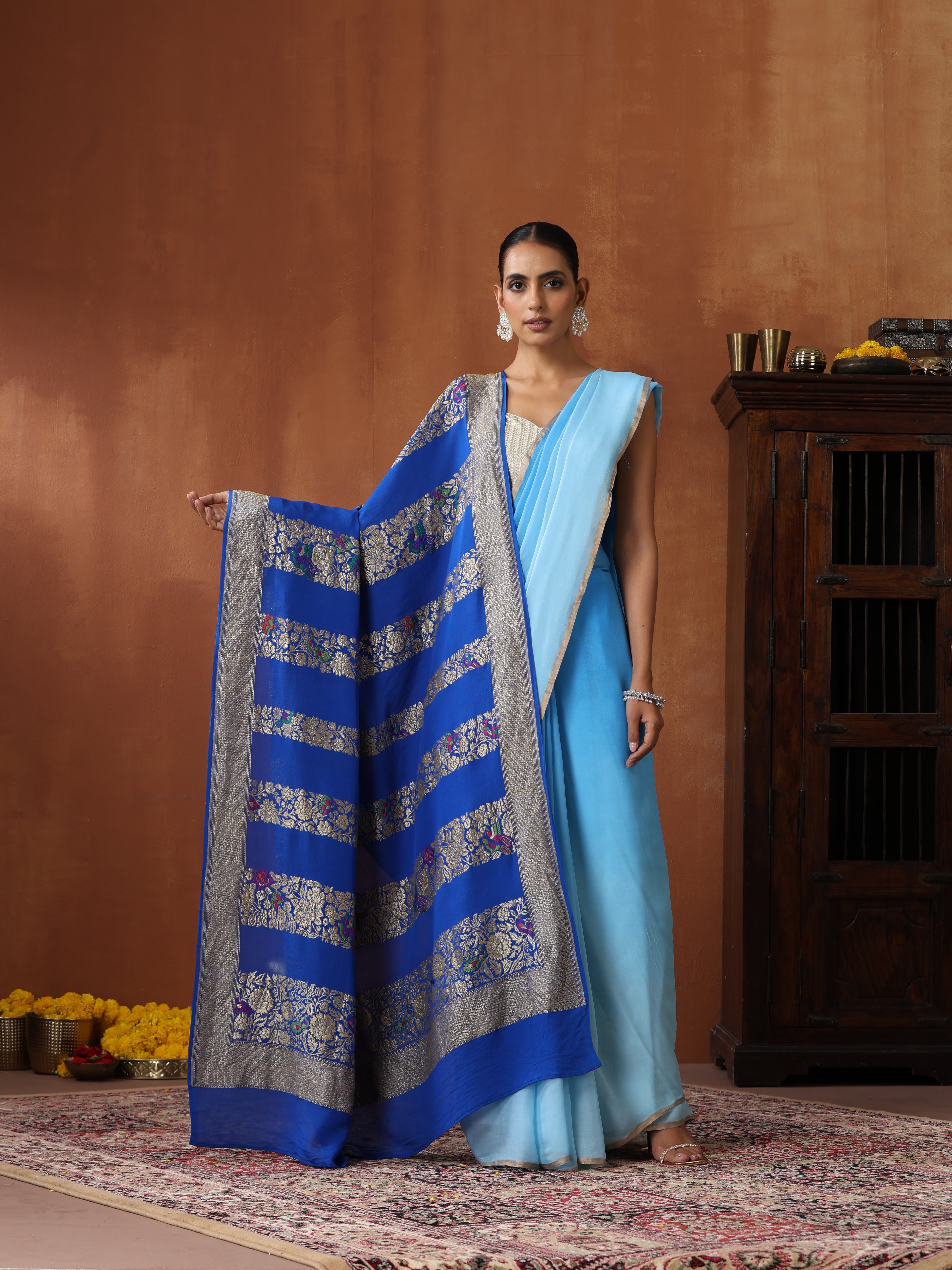 Handwoven Banarasi Georgette Dupatta with Floral Meenakari