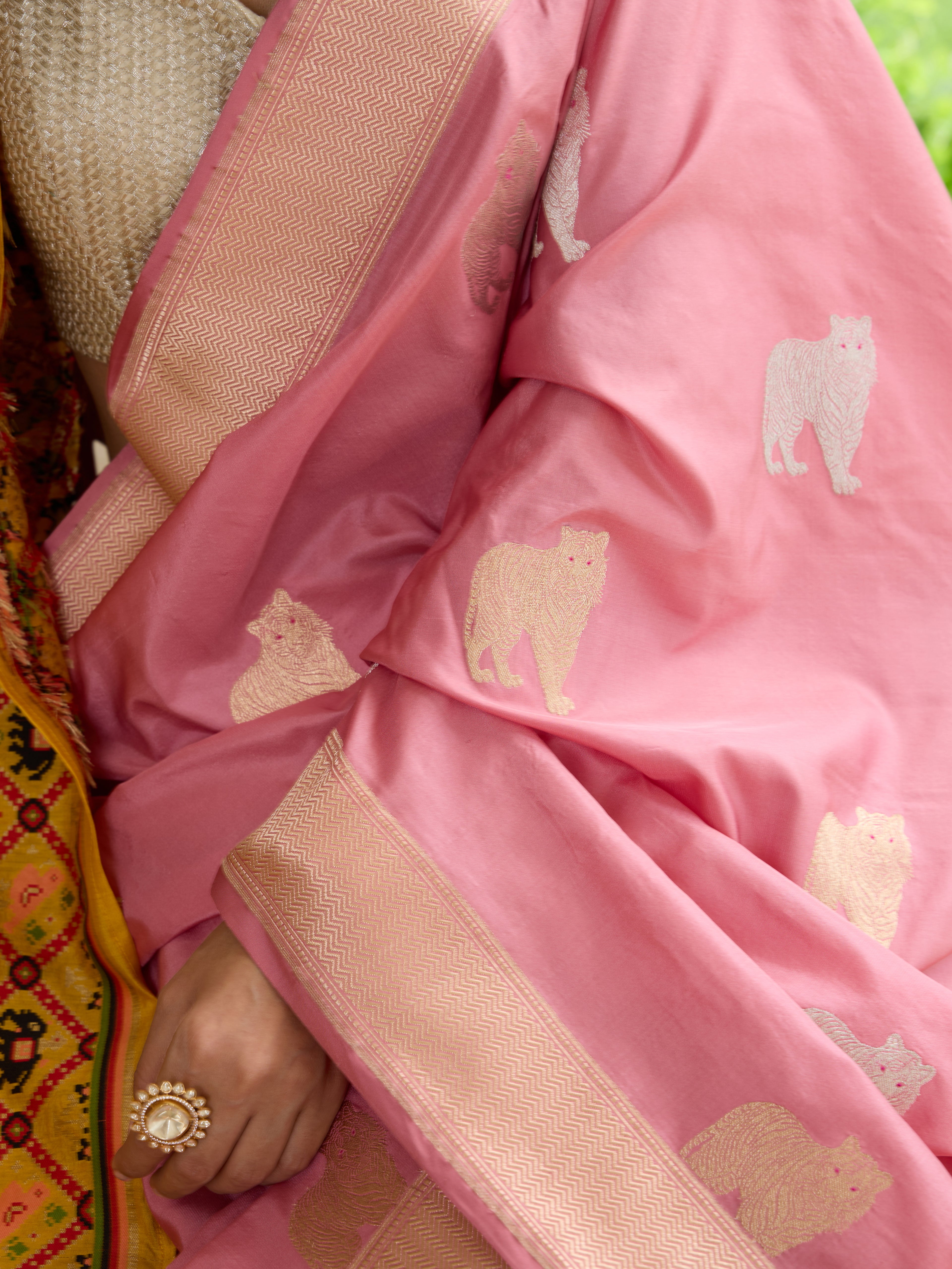 Handwoven Banarasi Katan Silk Zarmrig Kadwa Saree in Pink
