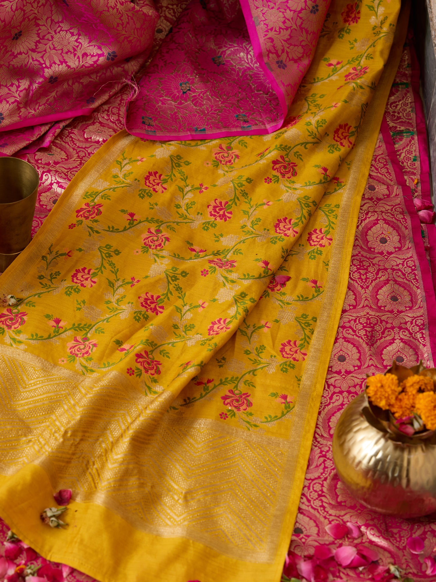 Pure Chiniya Silk Banarasi Woven Stole