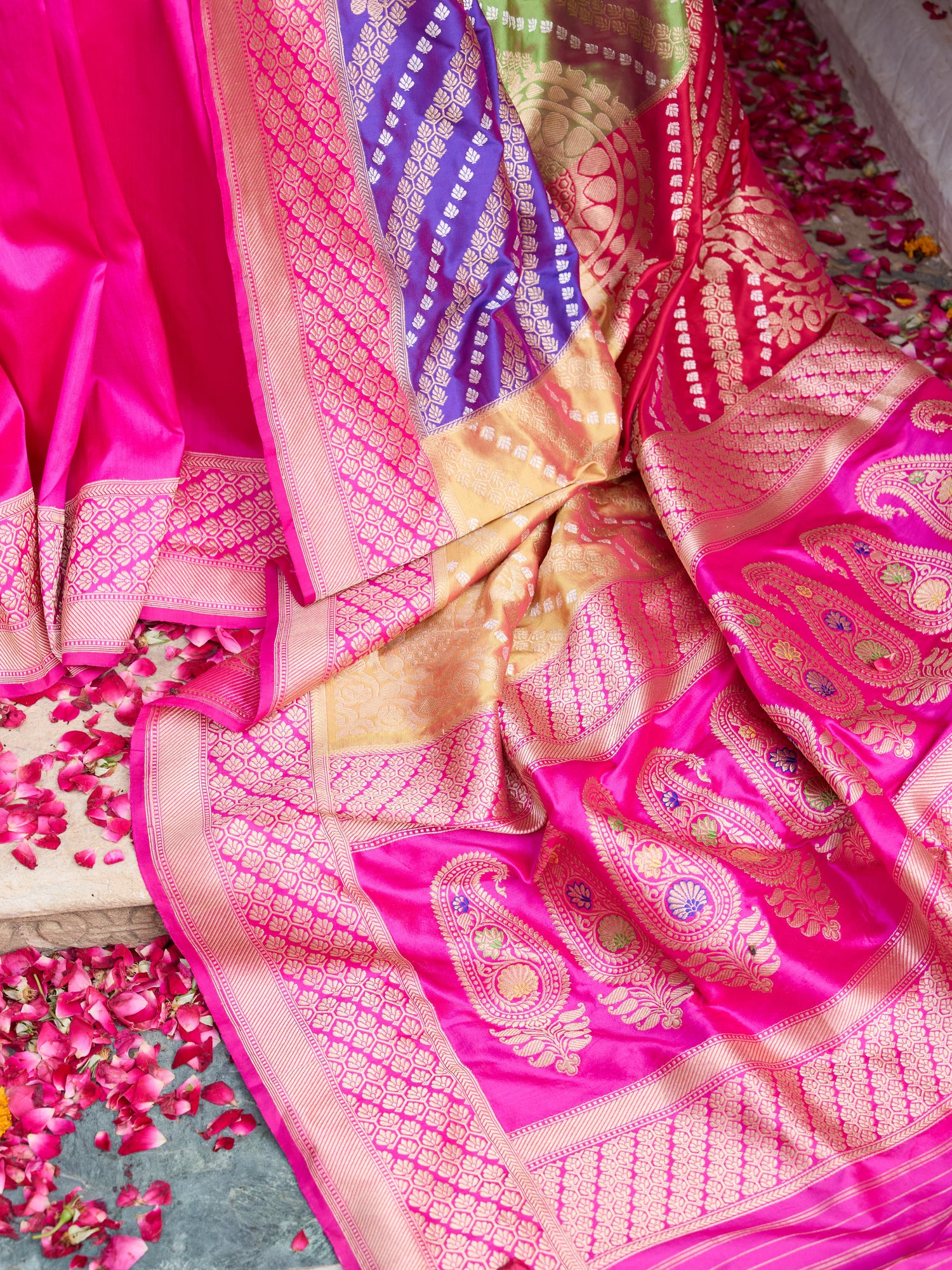 Handwoven Banarasi Katan Silk Chauki Rangkat Saree in Pink