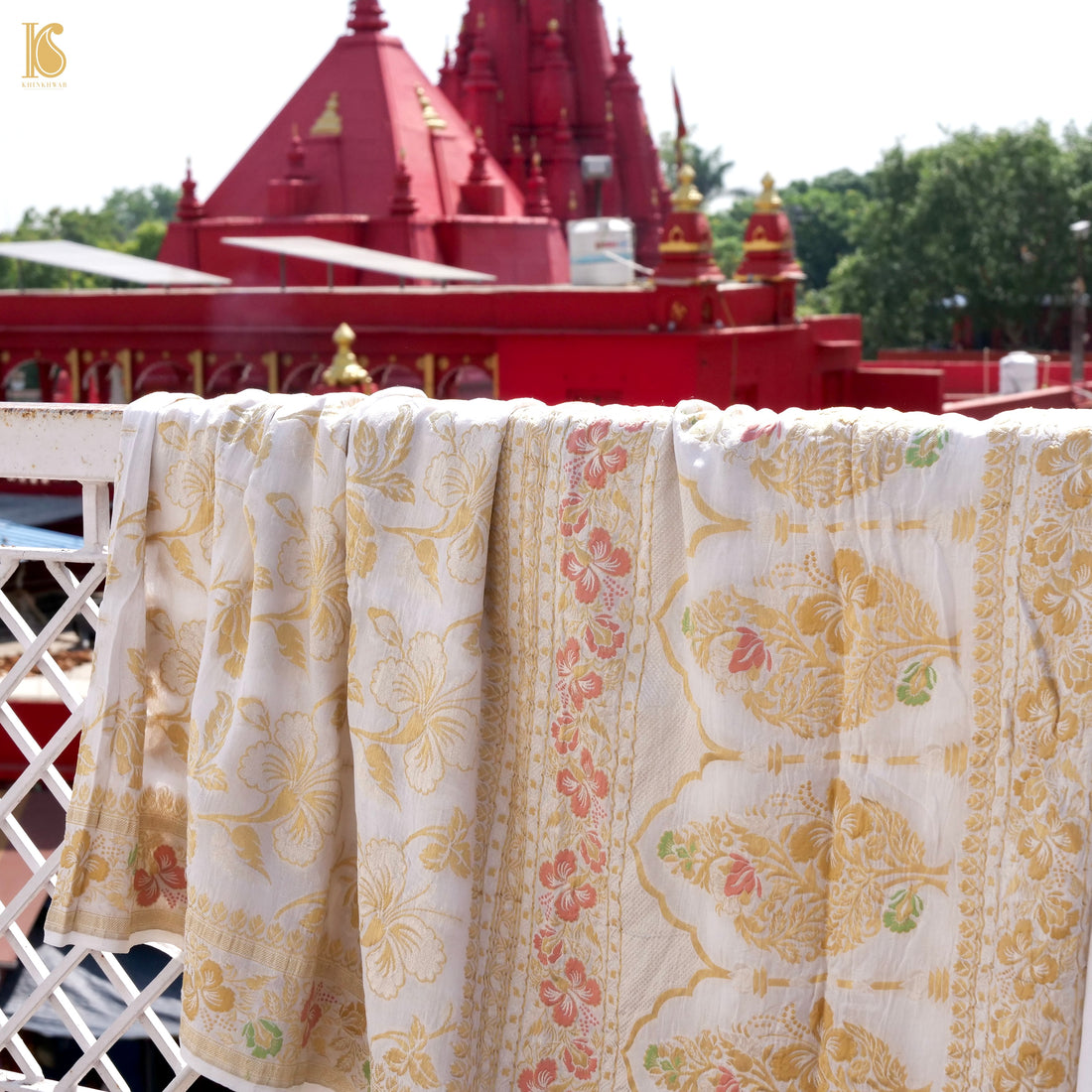 Georgette Banarasi Dahlia Dyeable Dupatta