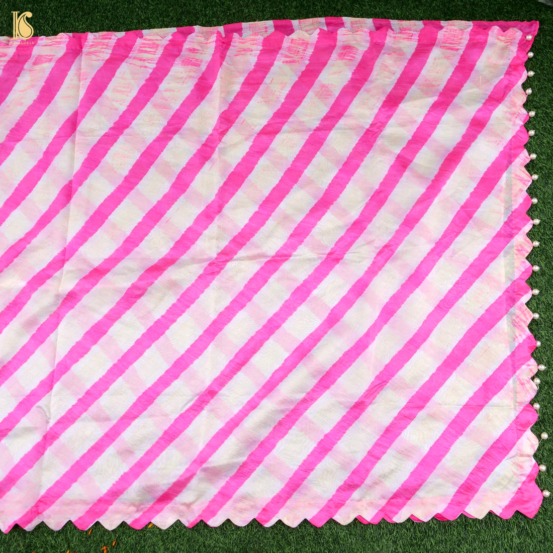 Leheriya Kora Silk Scallop Saree