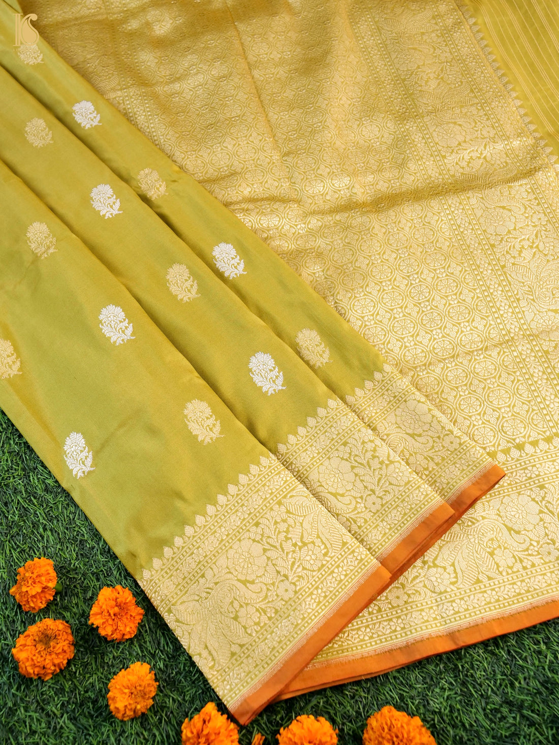 Handloom Banarasi Katan Silk Kadwa Saree