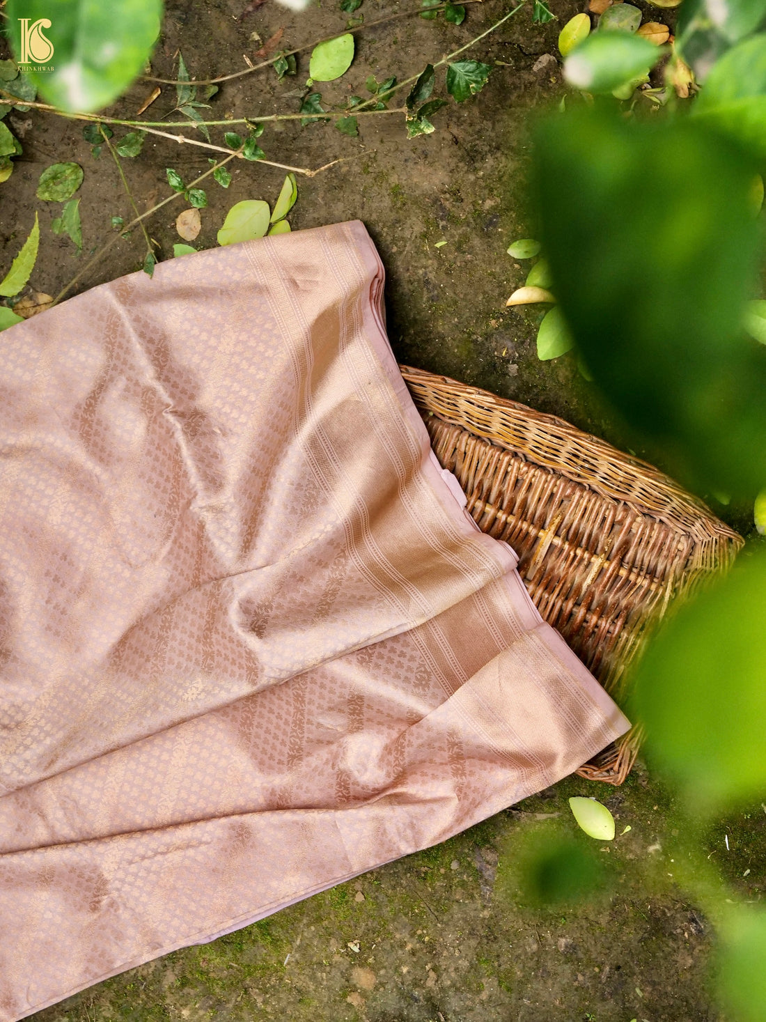 Handloom Banarasi Silk Zari Tanchoi Saree