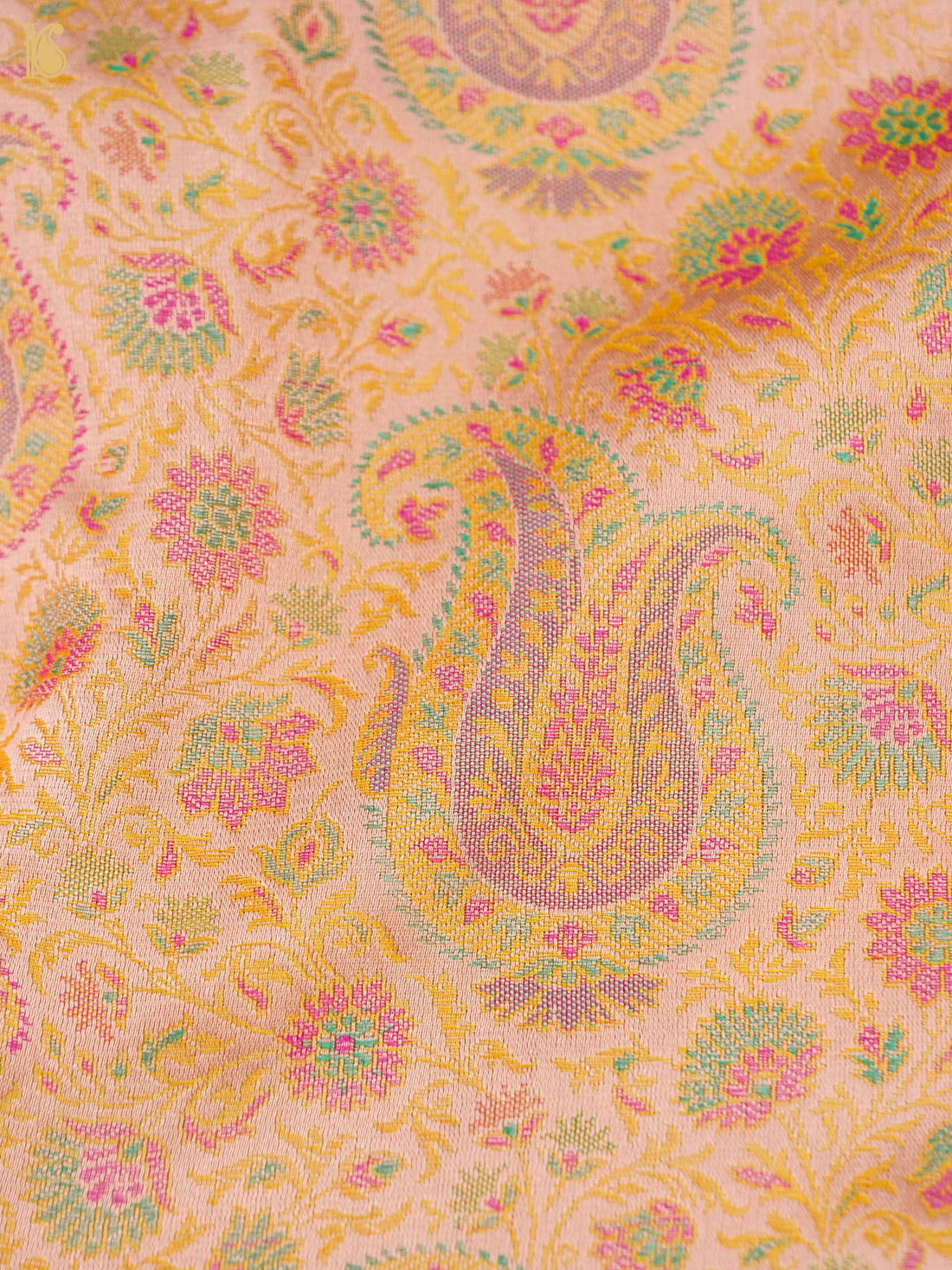 Handloom Banarasi Kalka Ambi Tanchoi Silk Fabric