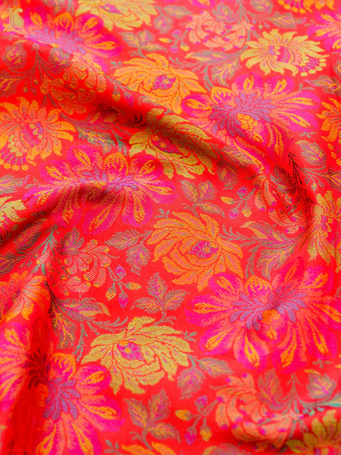 Handloom Banarasi Dahlia Tanchoi Silk Fabric