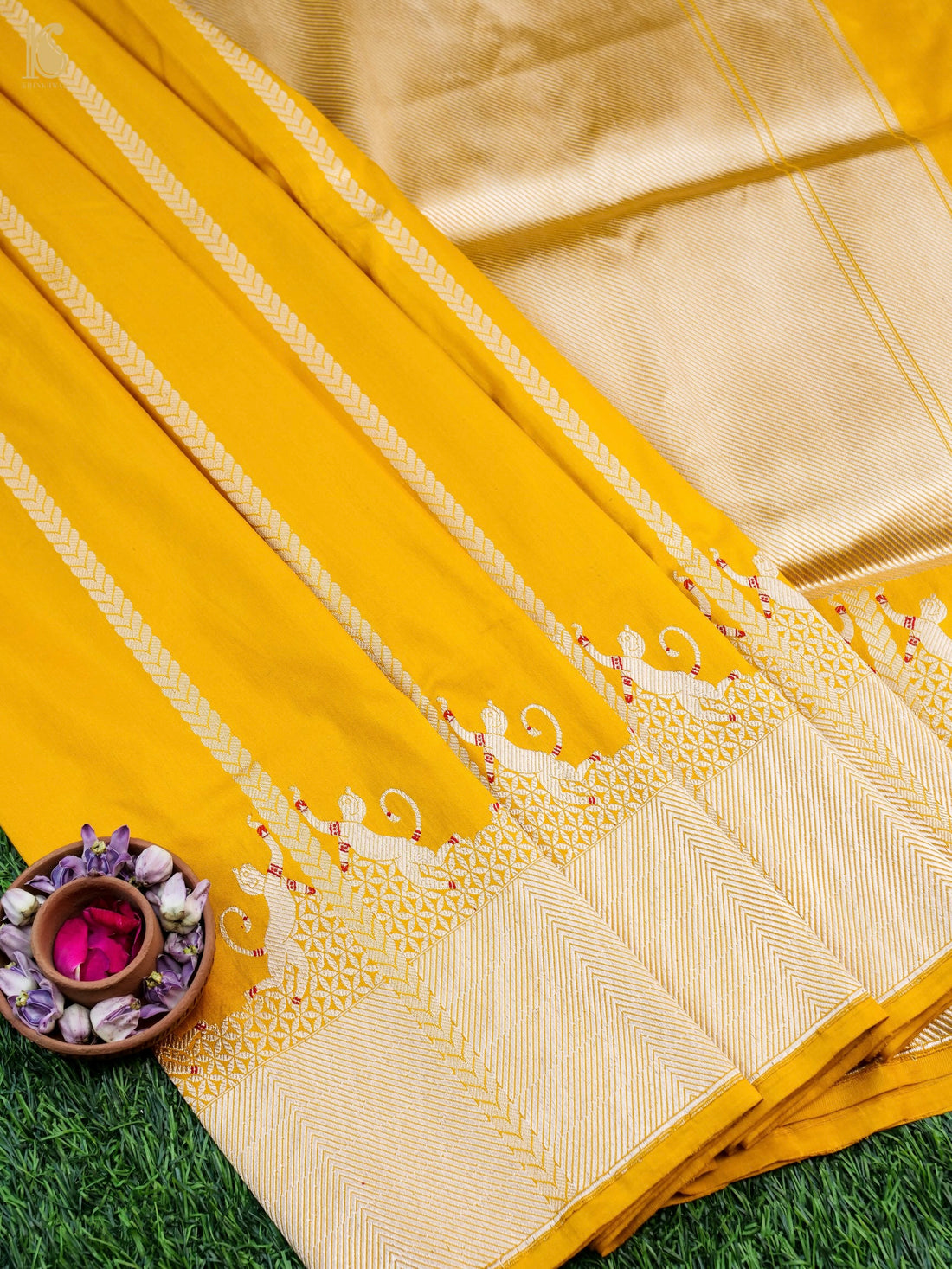 Handloom Banarasi Katan Silk Monkey Border Saree