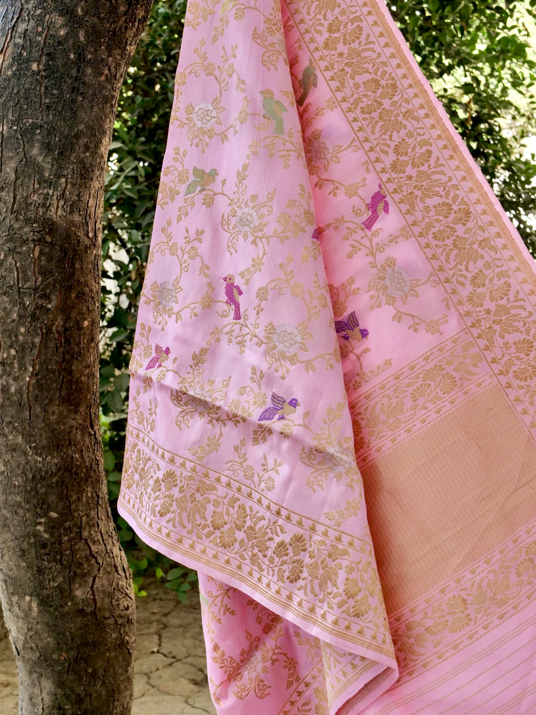 Handwoven Banarasi Katan Silk Kadwa Shikargah Dupatta