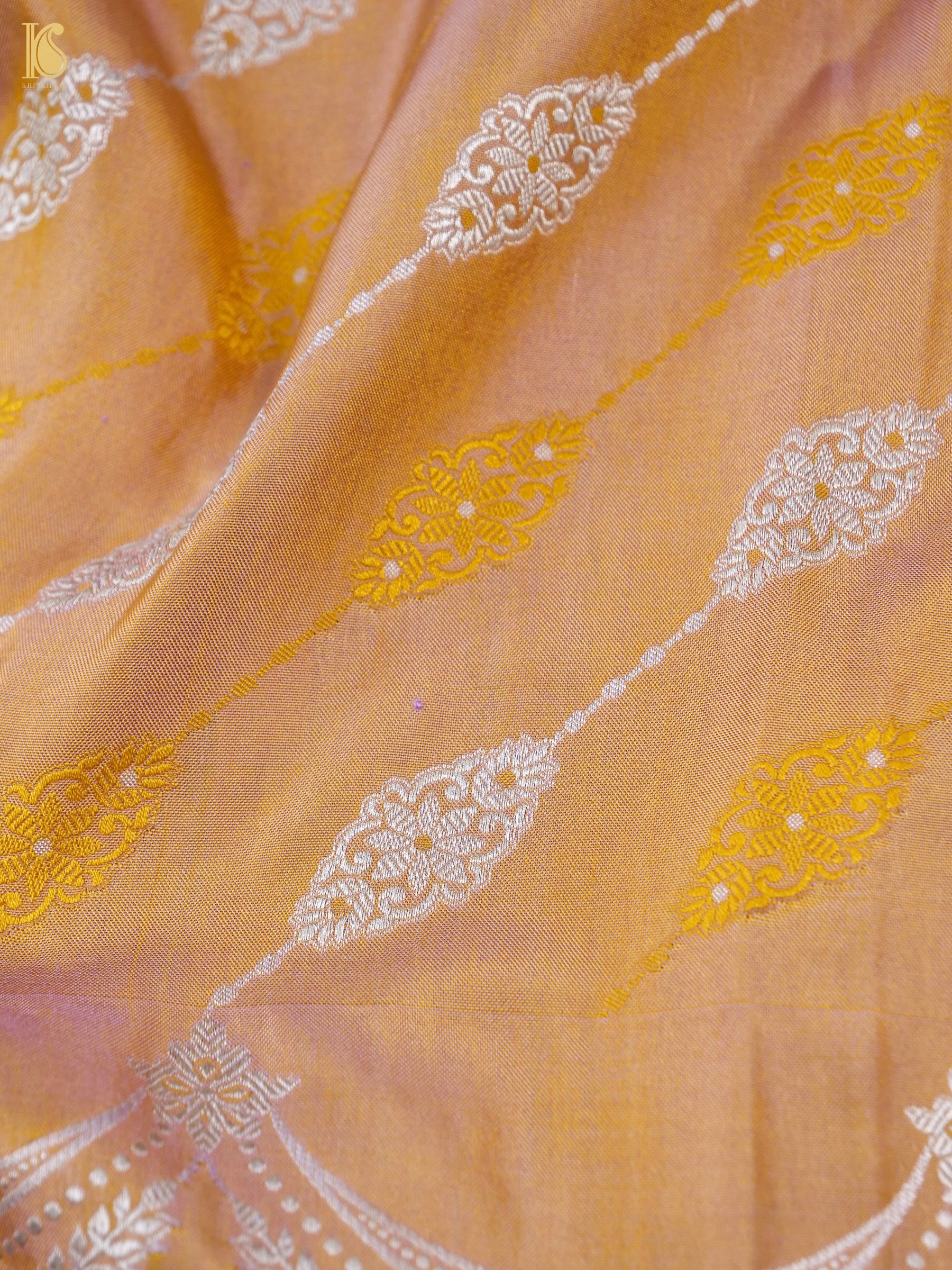 Handloom Banarasi Pure Katan Silk Jaal Saree