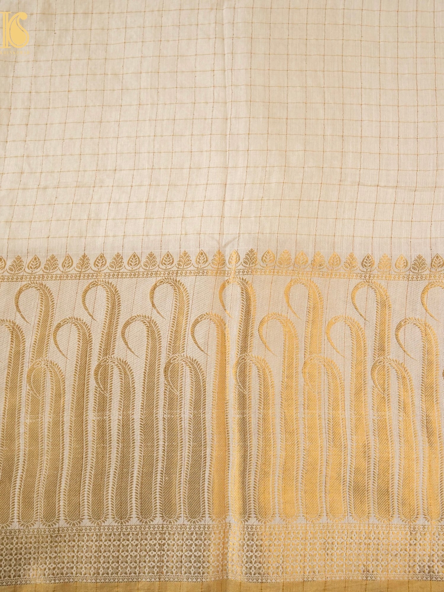 Moonga Silk Handloom Banarasi Fabric