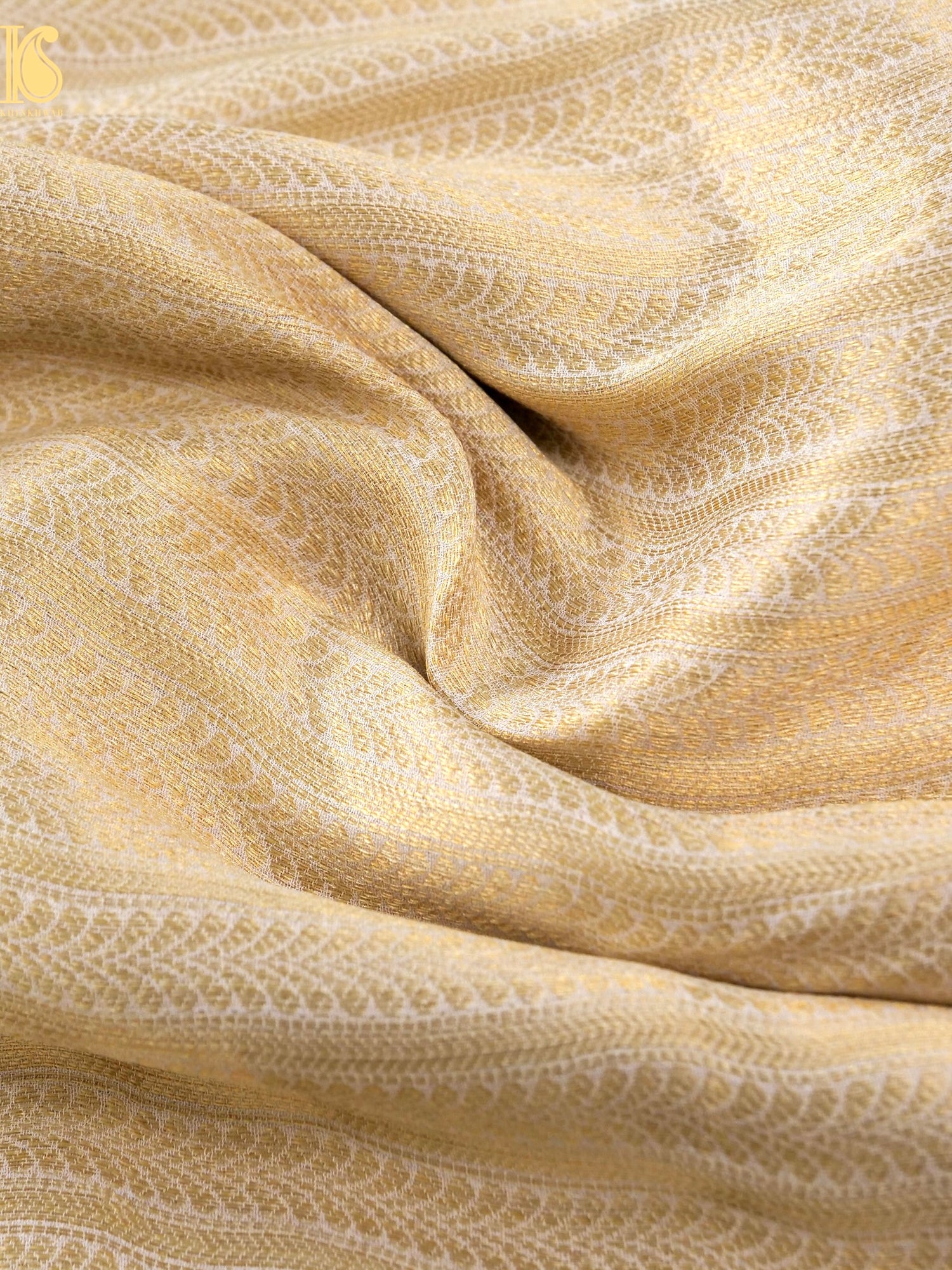 Moonga Silk Handloom Banarasi Fabric