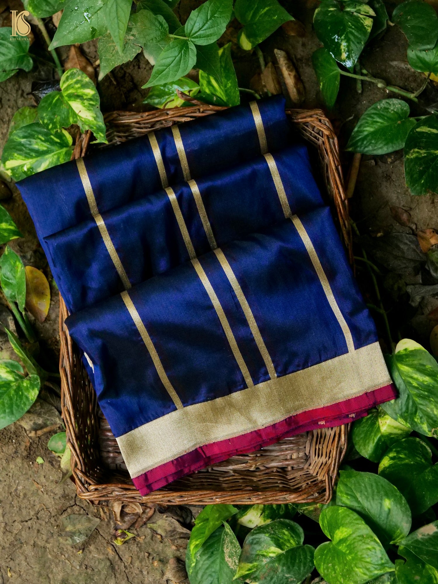 Handloom Banarasi Silk Tanchoi Floral Saree