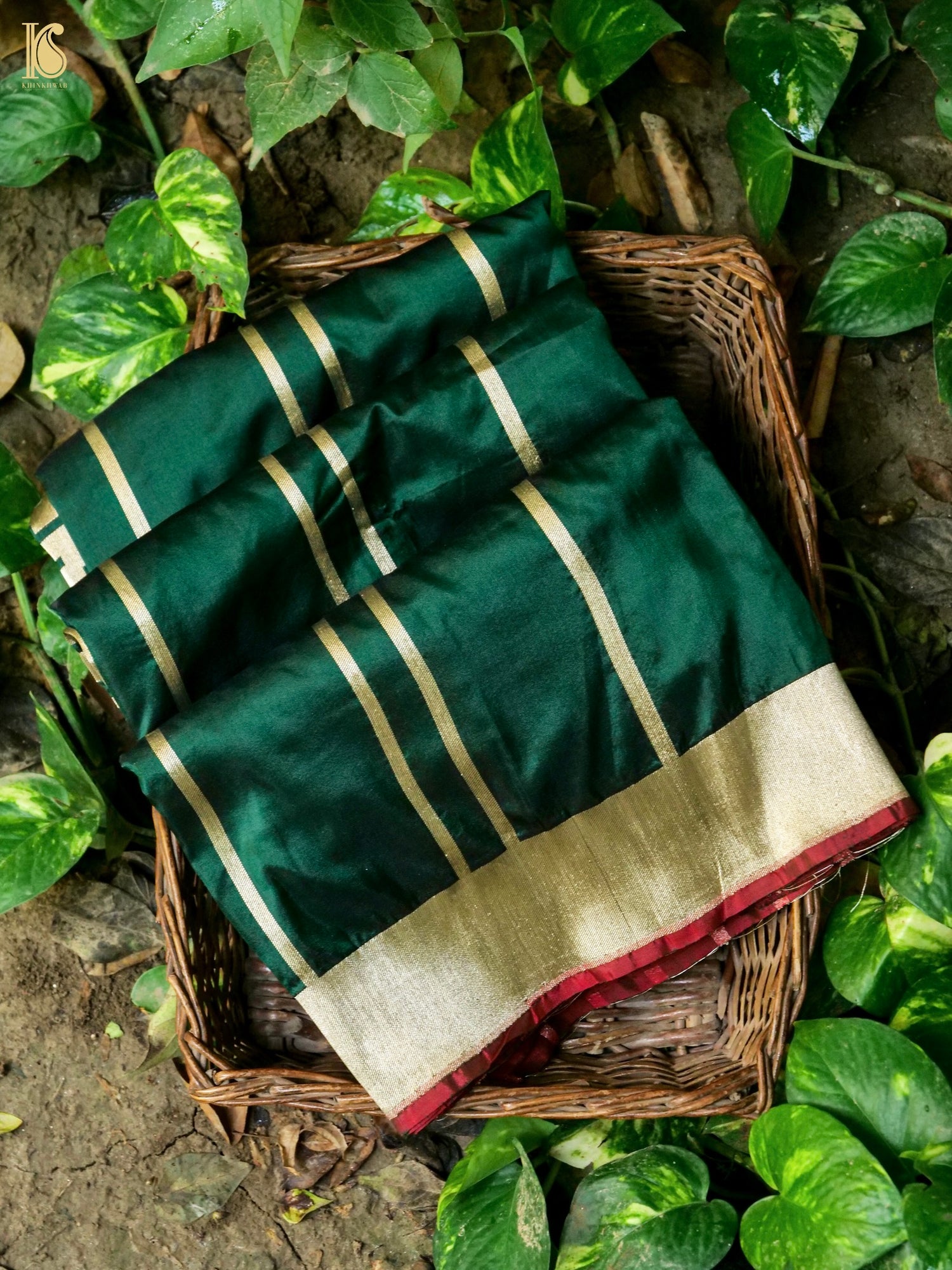 Handloom Banarasi Silk Tanchoi Floral Saree