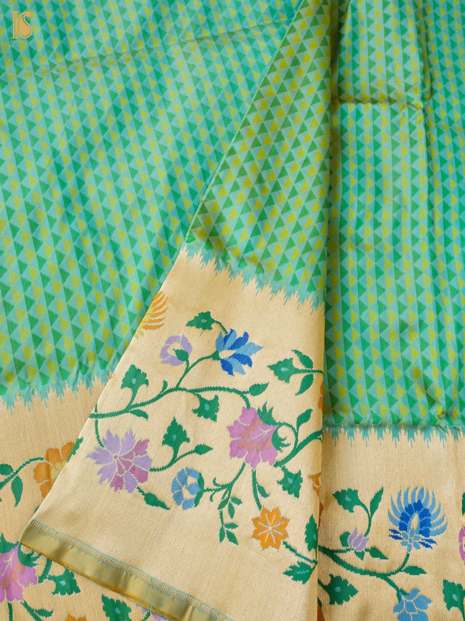 Handloom Banarasi Silk Tanchoi Meenakari Border Saree