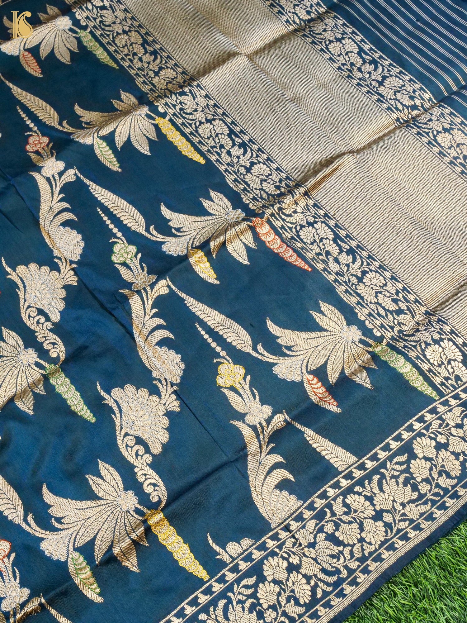 Handwoven Banarasi Katan Silk Kadwa Dupatta