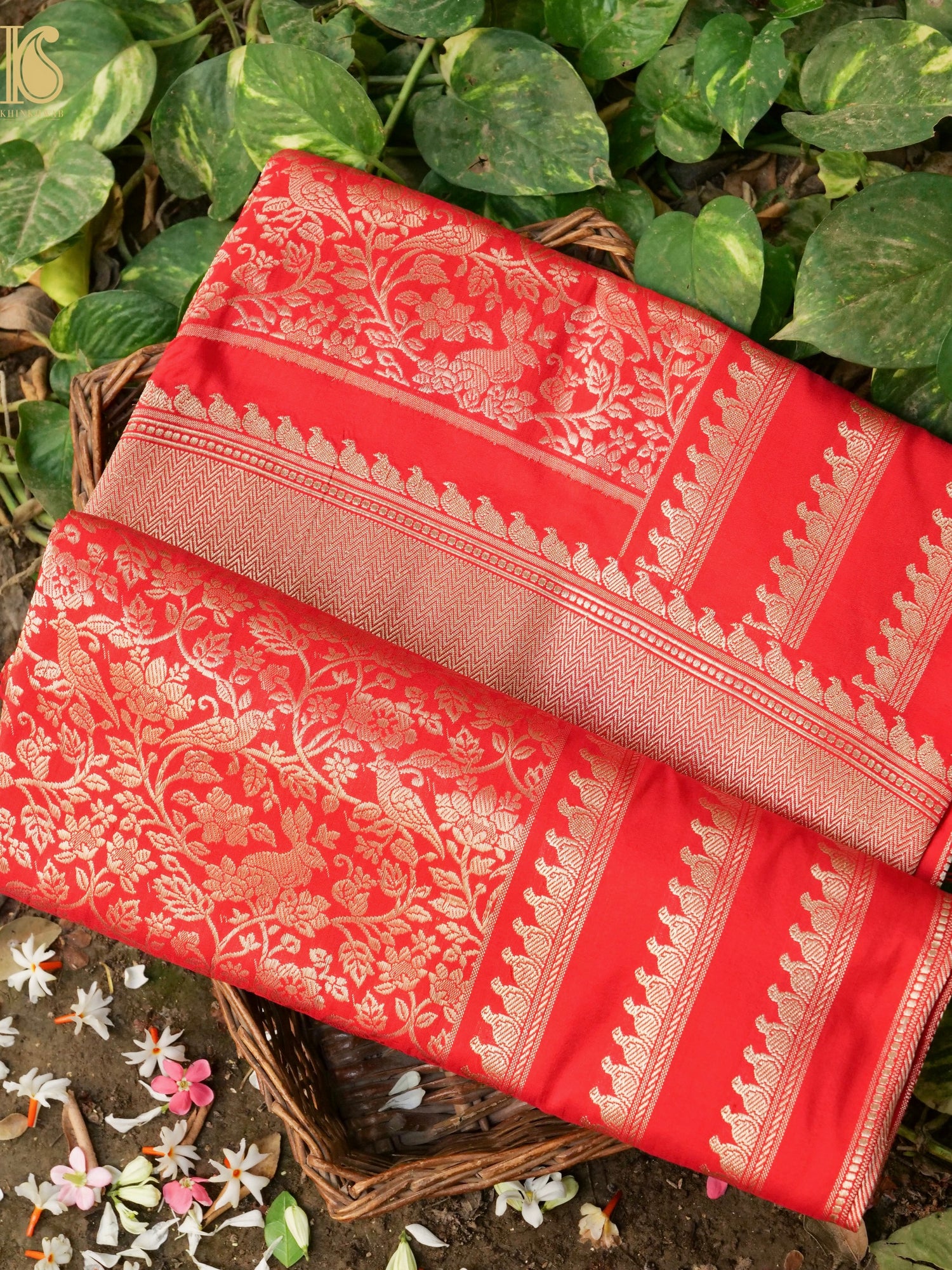 Handloom Banarasi Katan Silk Kadwa Zari Vasket Shikargah Saree