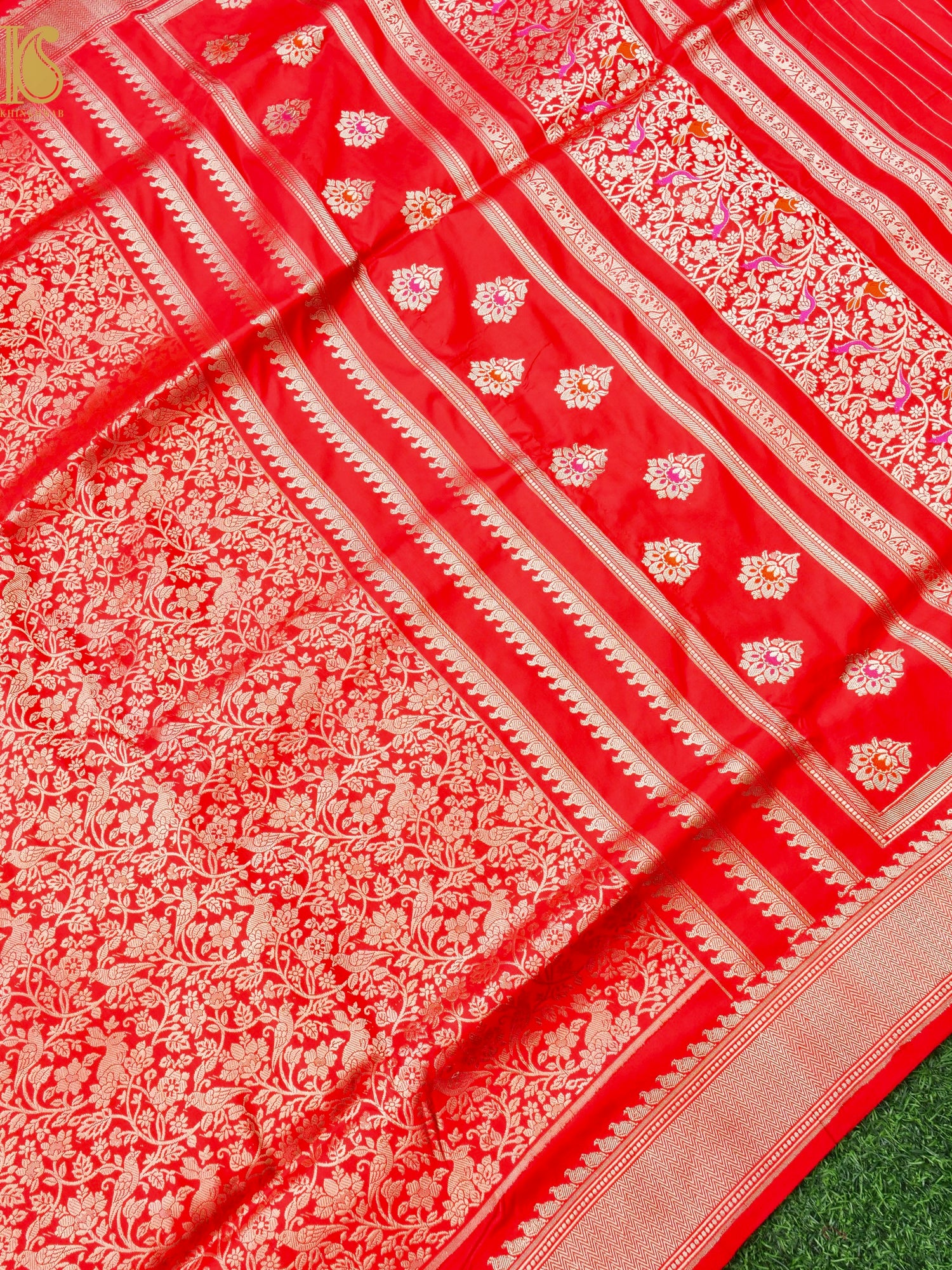 Handloom Banarasi Katan Silk Kadwa Zari Vasket Shikargah Saree