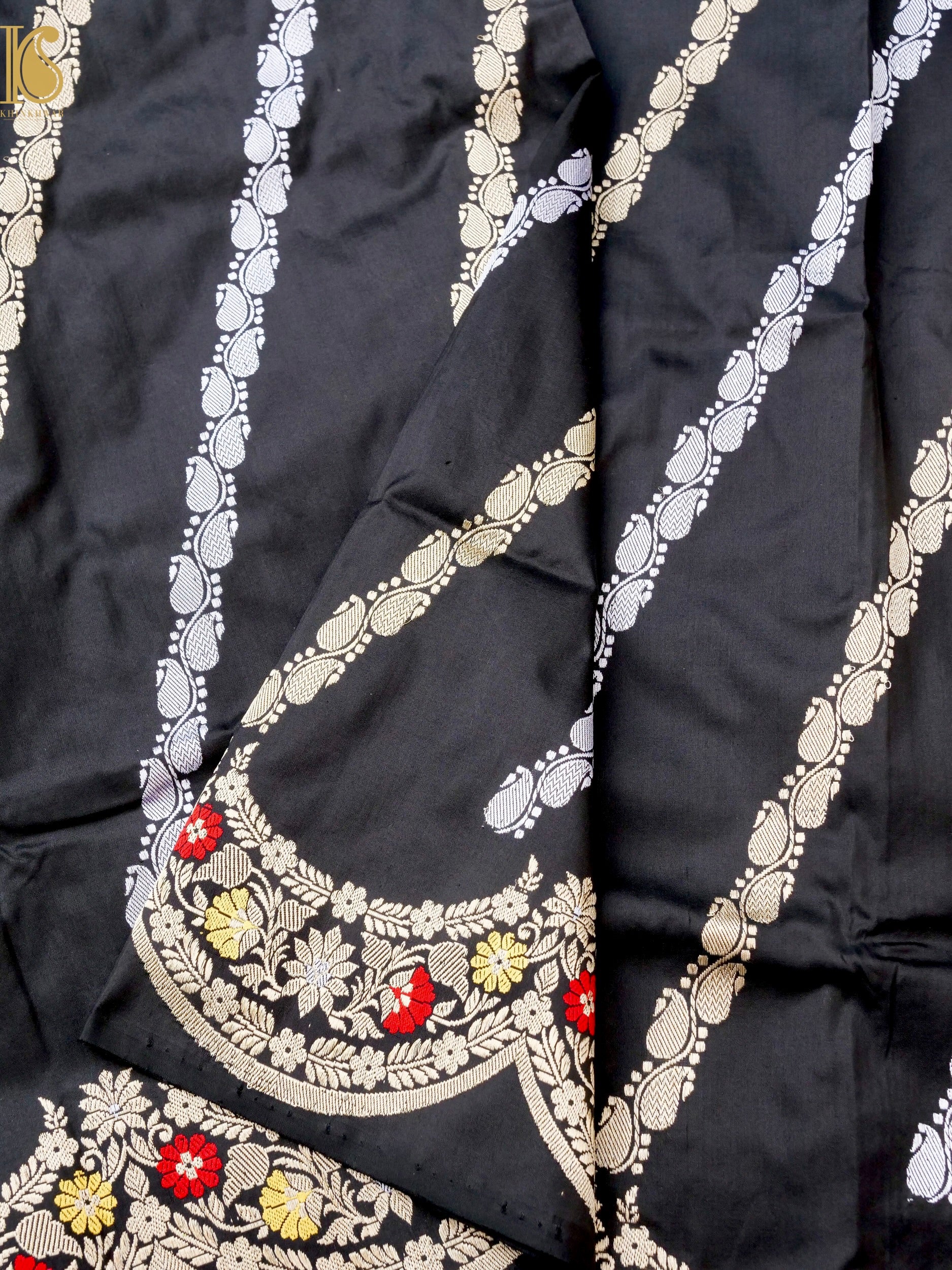 Banarasi Handloom Pure Katan Silk Kadwa Scallop Saree