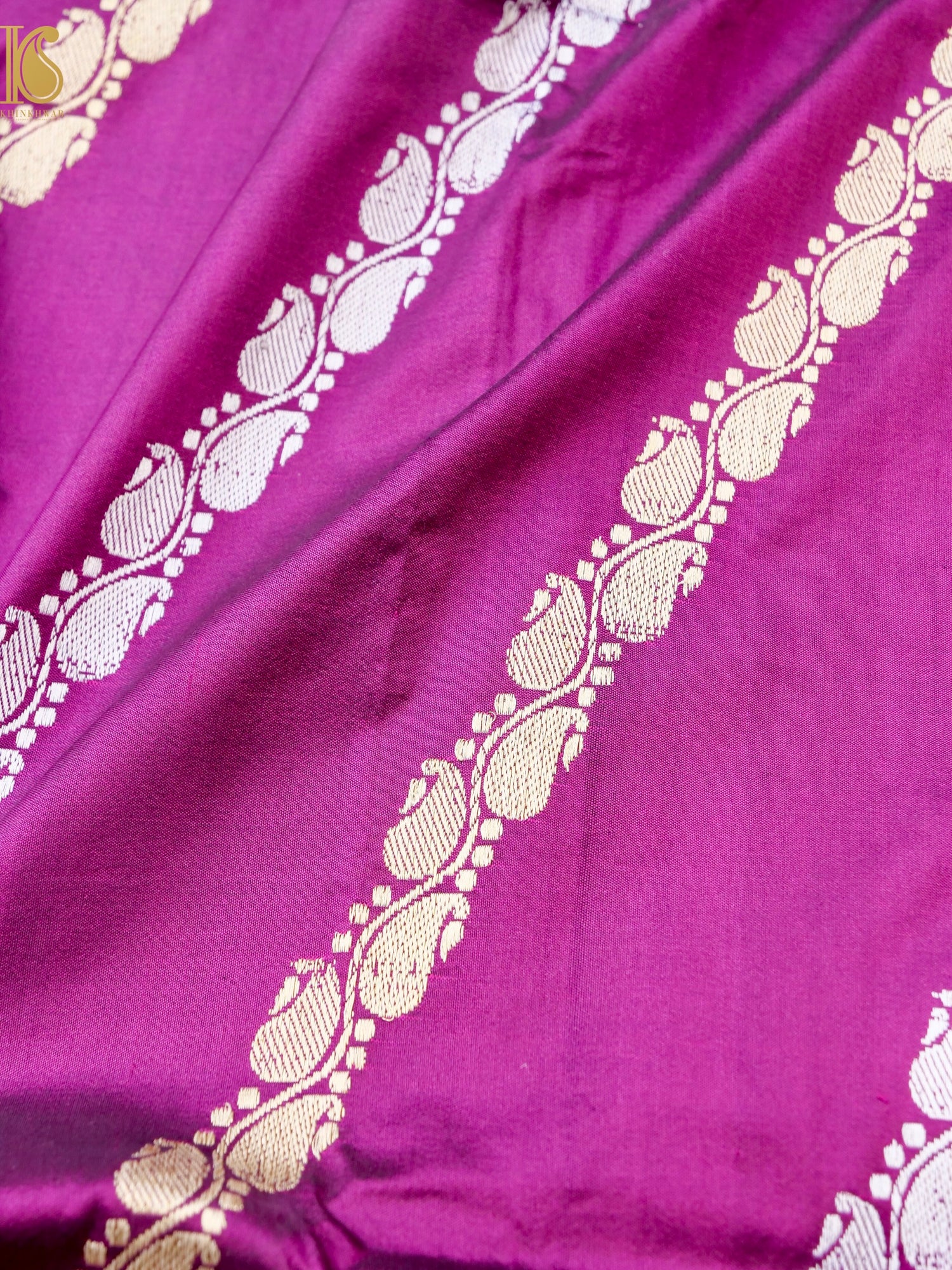 Banarasi Handloom Pure Katan Silk Kadwa Scallop Saree