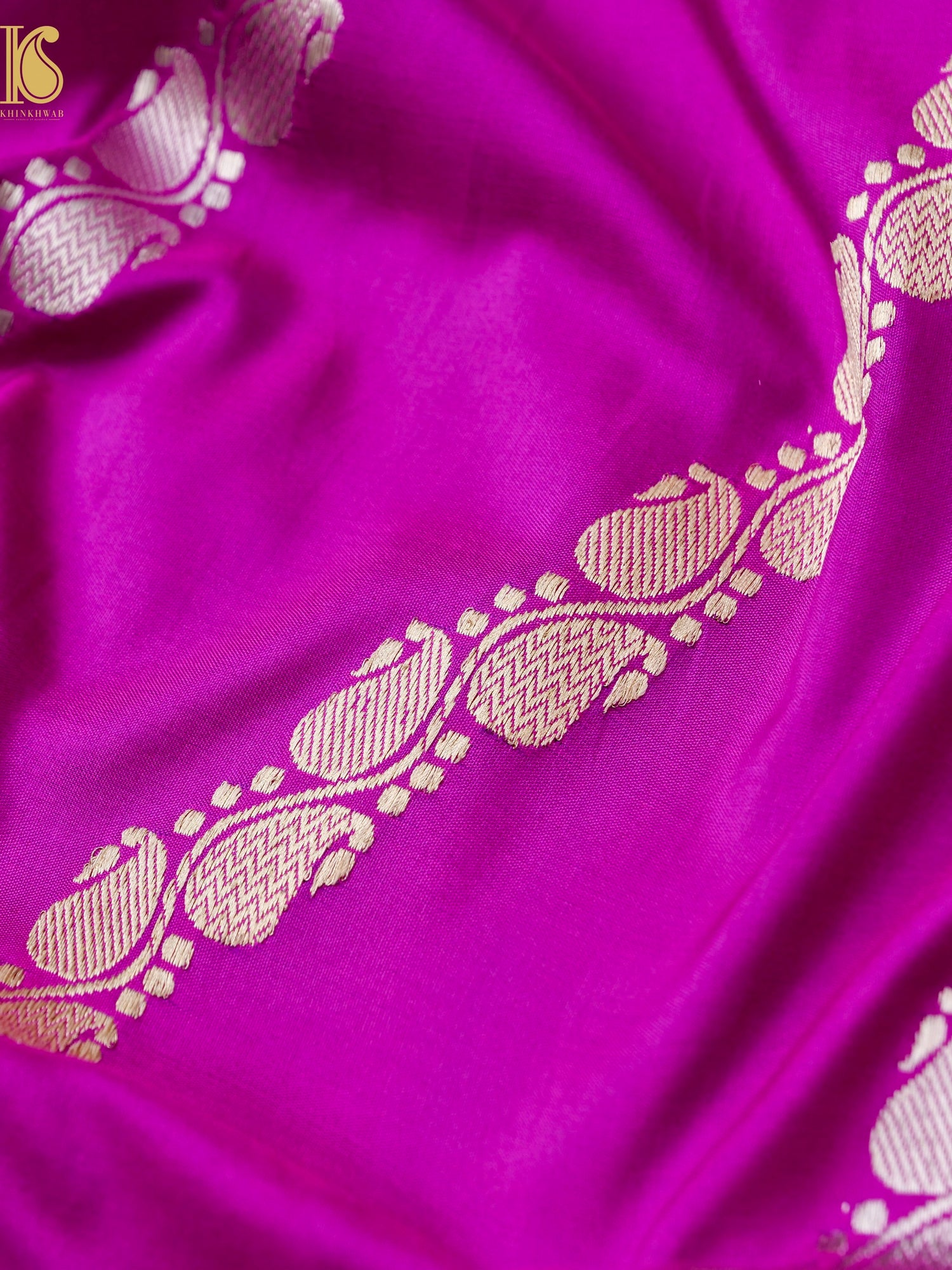 Banarasi Handloom Pure Katan Silk Kadwa Scallop Saree