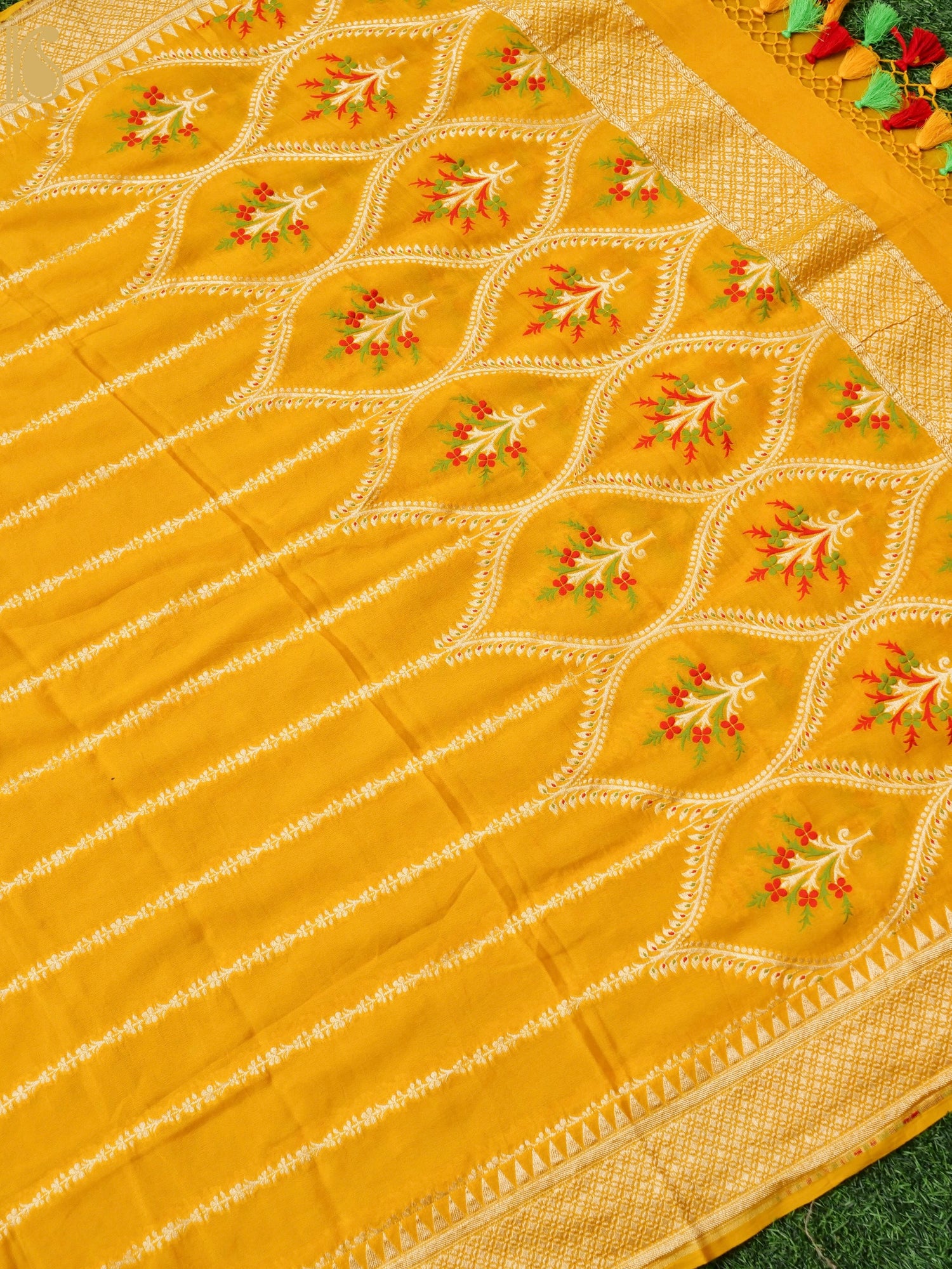 Banarasi Georgette Dupatta with Meenakari