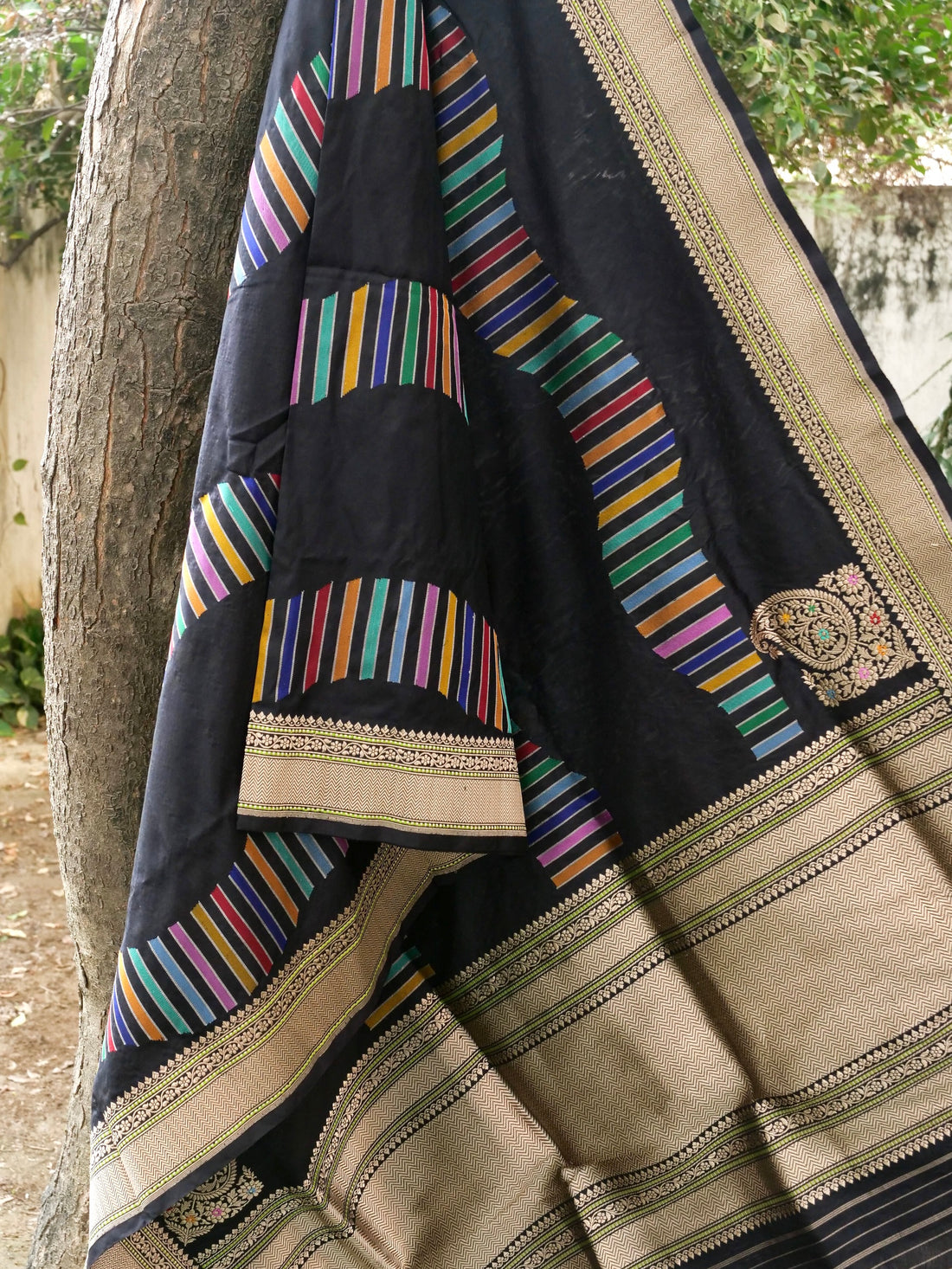 Handwoven Banarasi Katan Silk Kadwa Dupatta