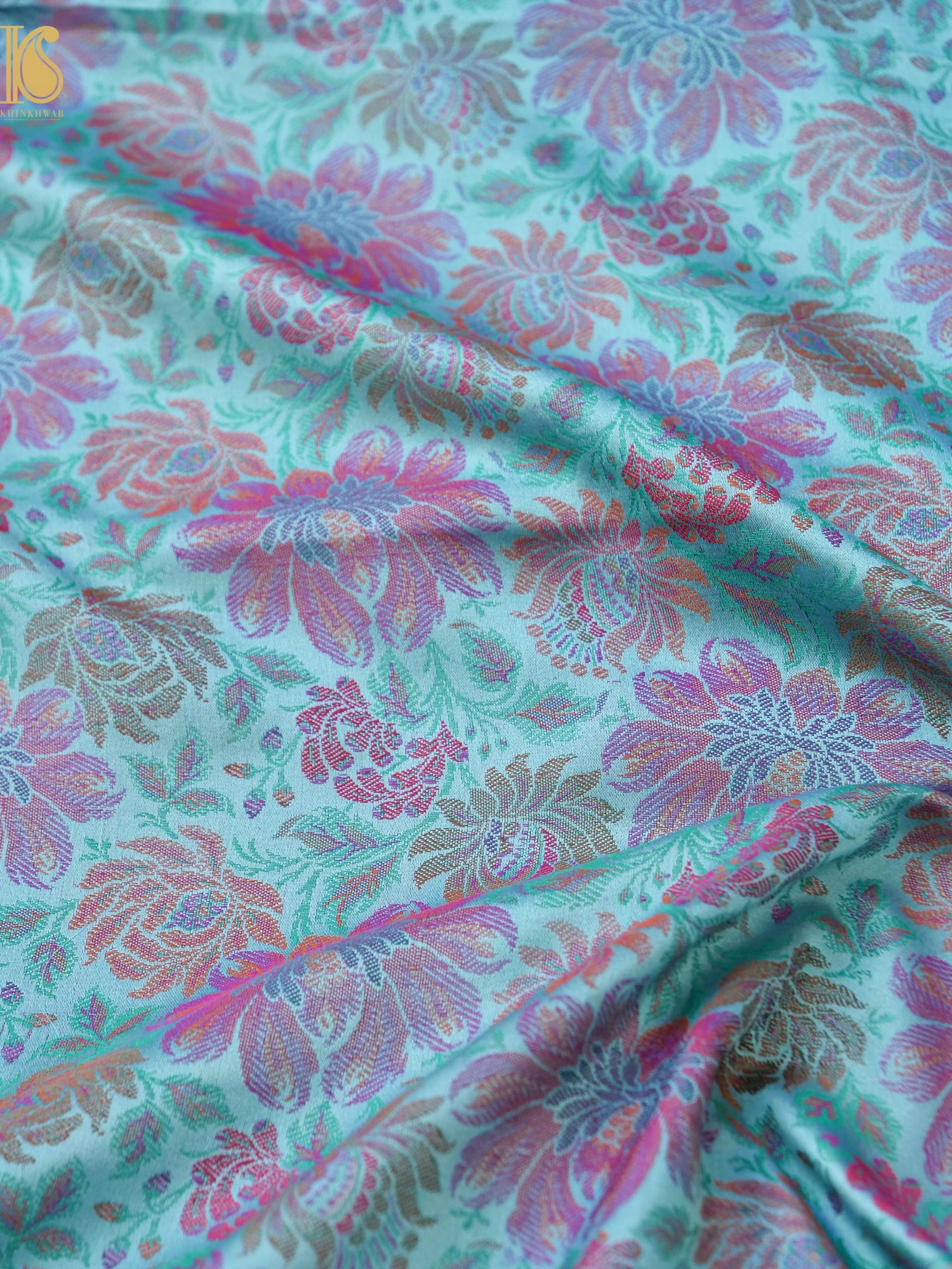 Handloom Banarasi Tanchoi Silk Dahlia Fabric