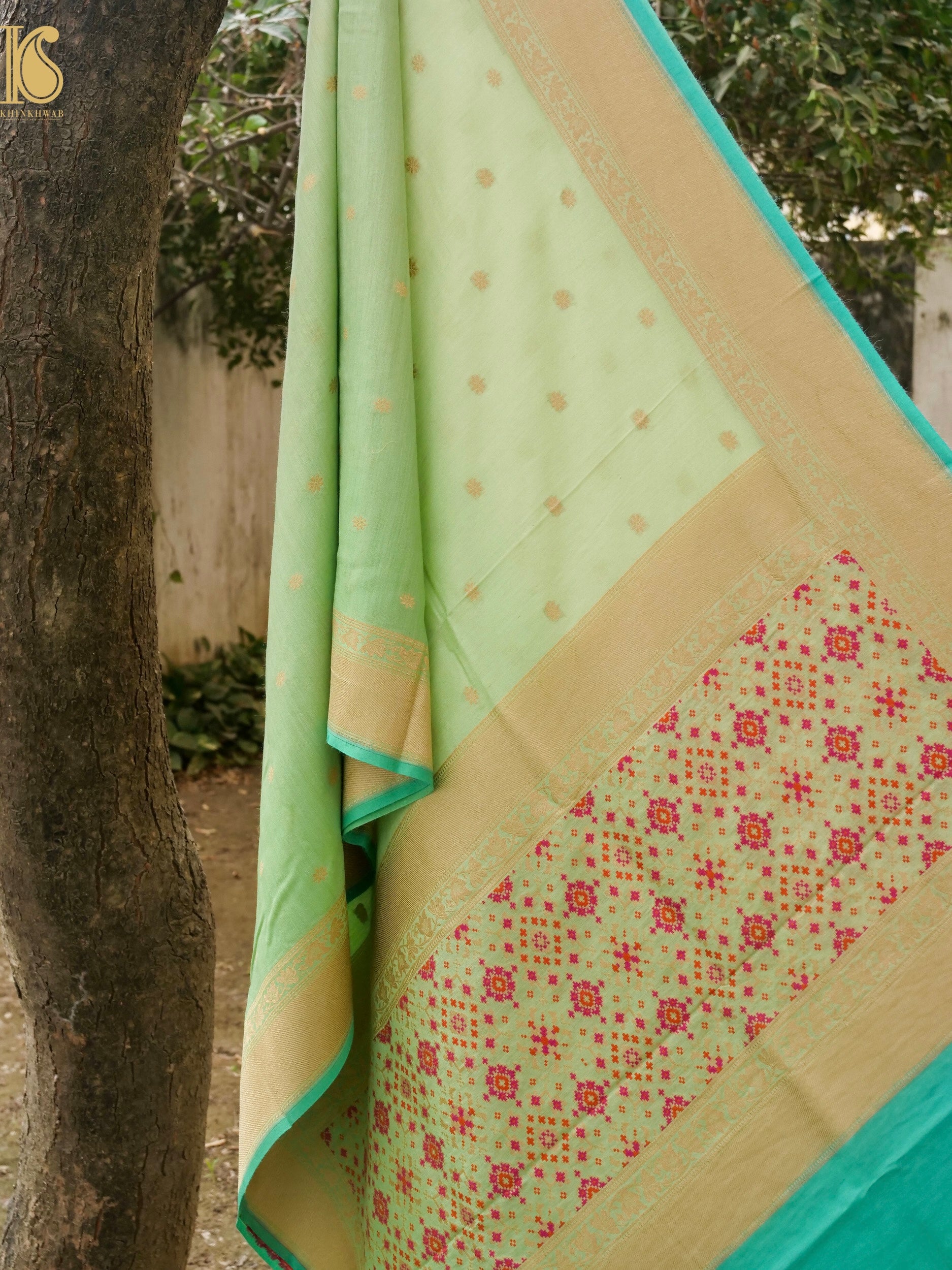 Handwoven Banarasi Moonga Silk Dupatta with Meenakari