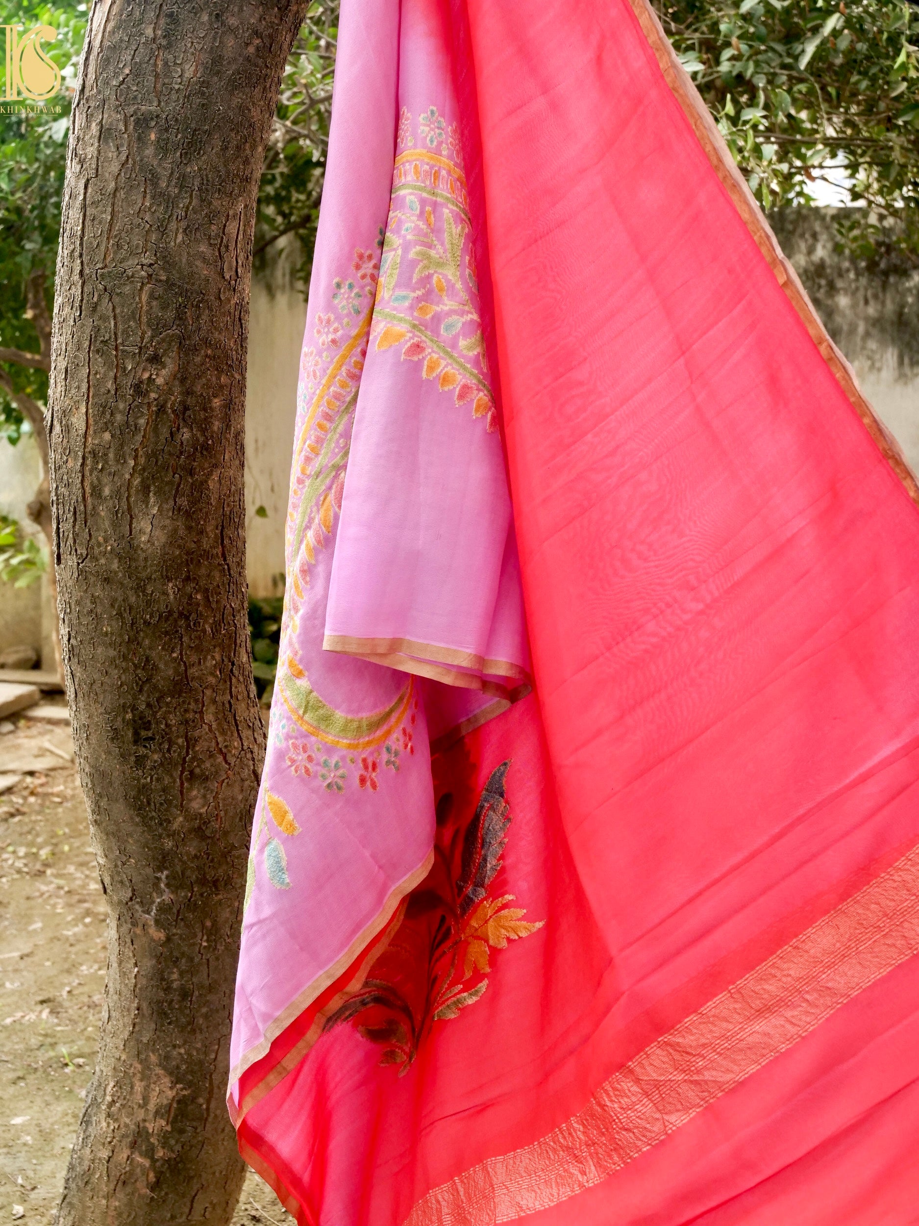 Handwoven Banarasi Georgette Dupatta with Floral Meenakari