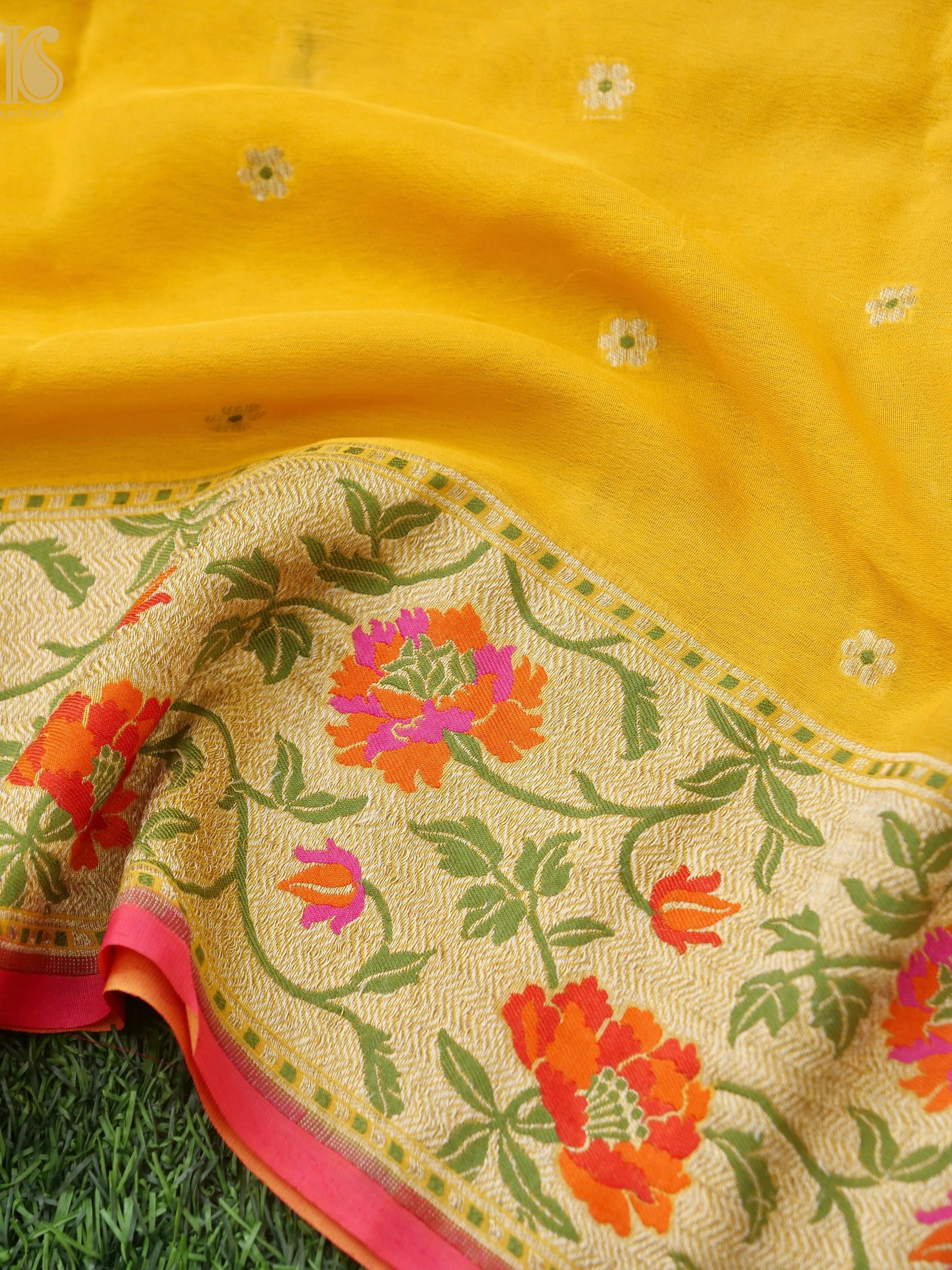 Handwoven Banarasi Georgette Dupatta with Floral Meenakari