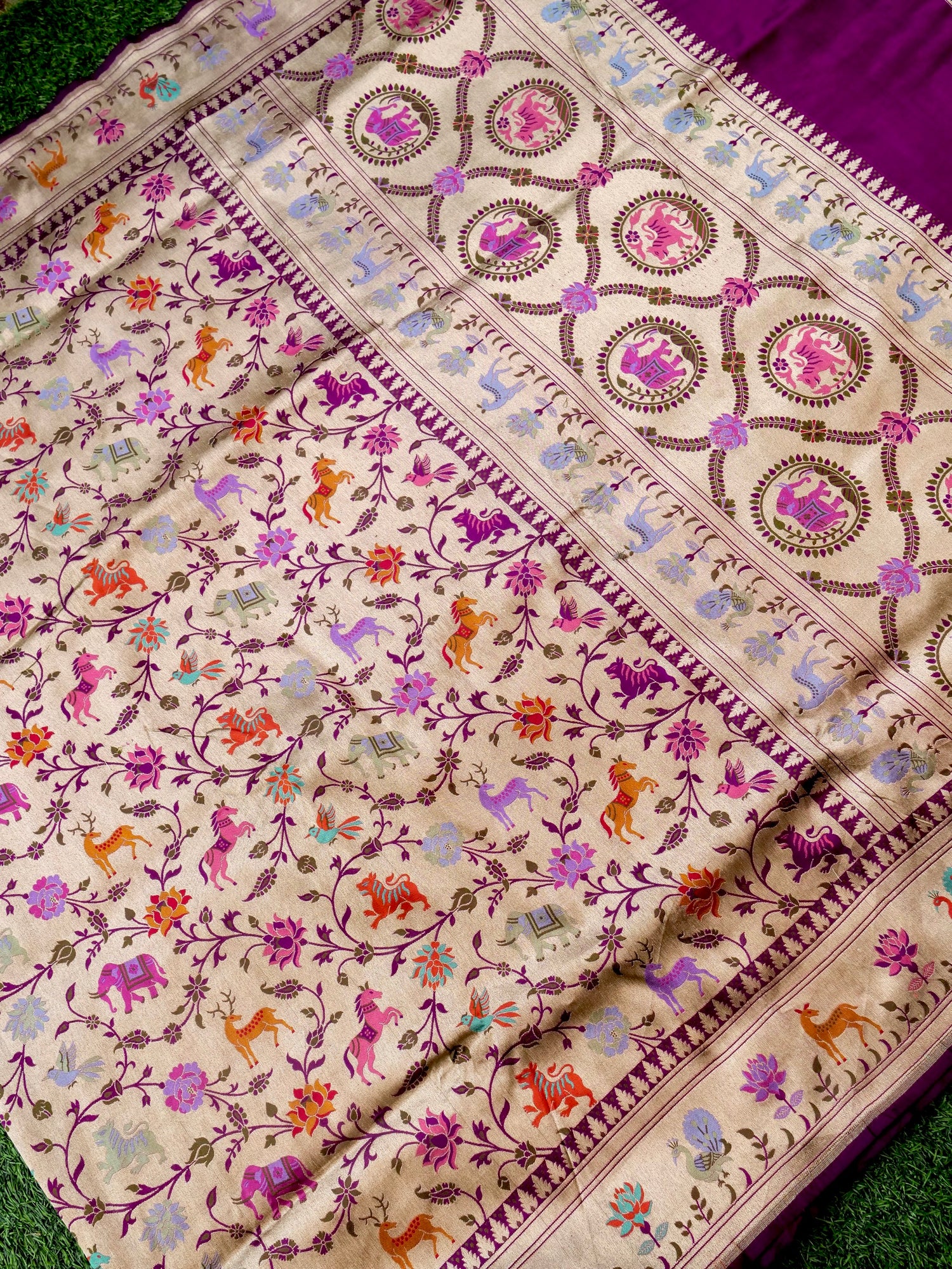 Handloom Banarasi Katan Silk Khinkhab Shikargah Saree