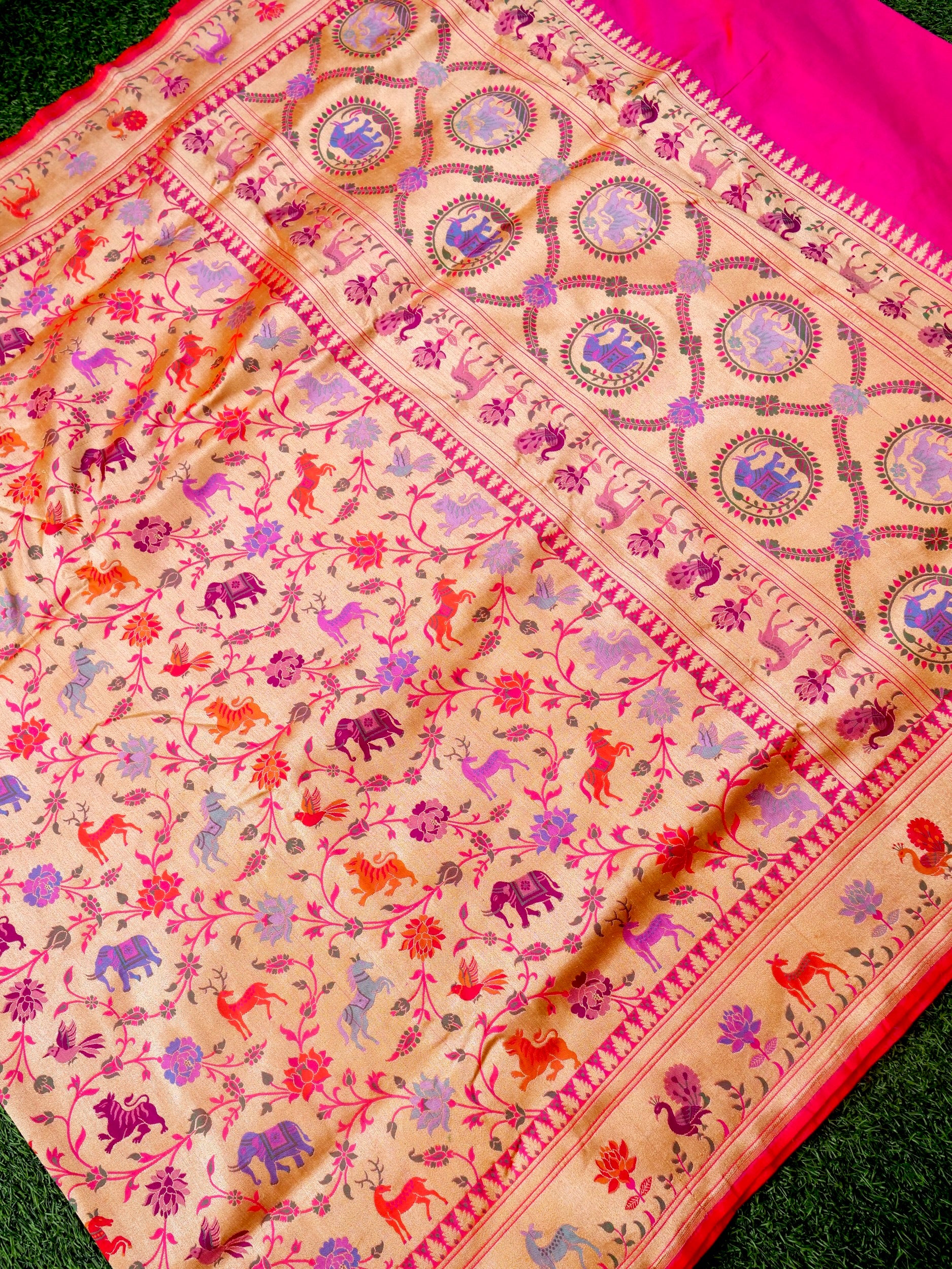 Handloom Banarasi Katan Silk Khinkhab Shikargah Saree