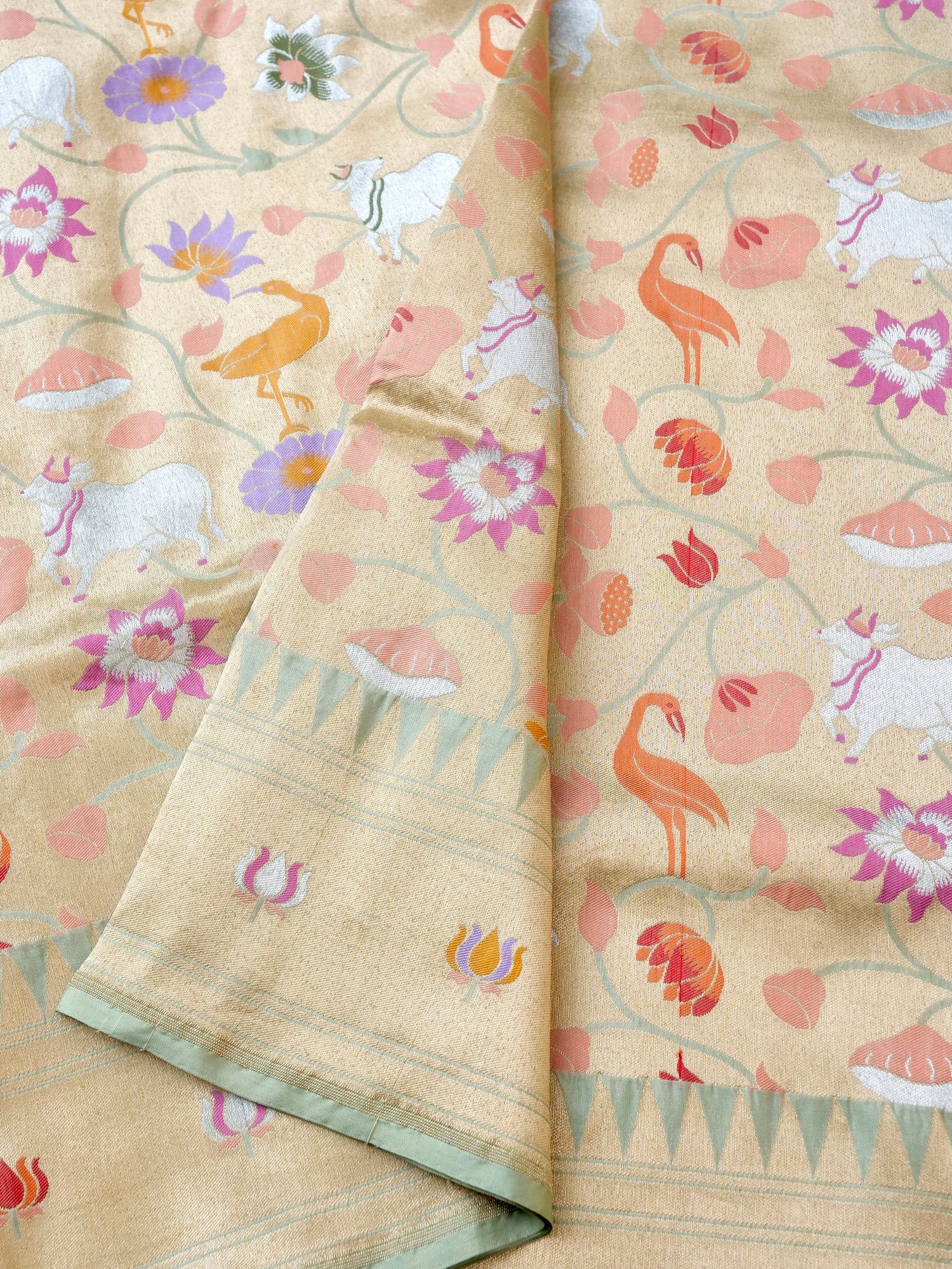 Handloom Banarasi Katan Silk Khinkhab Cow Saree