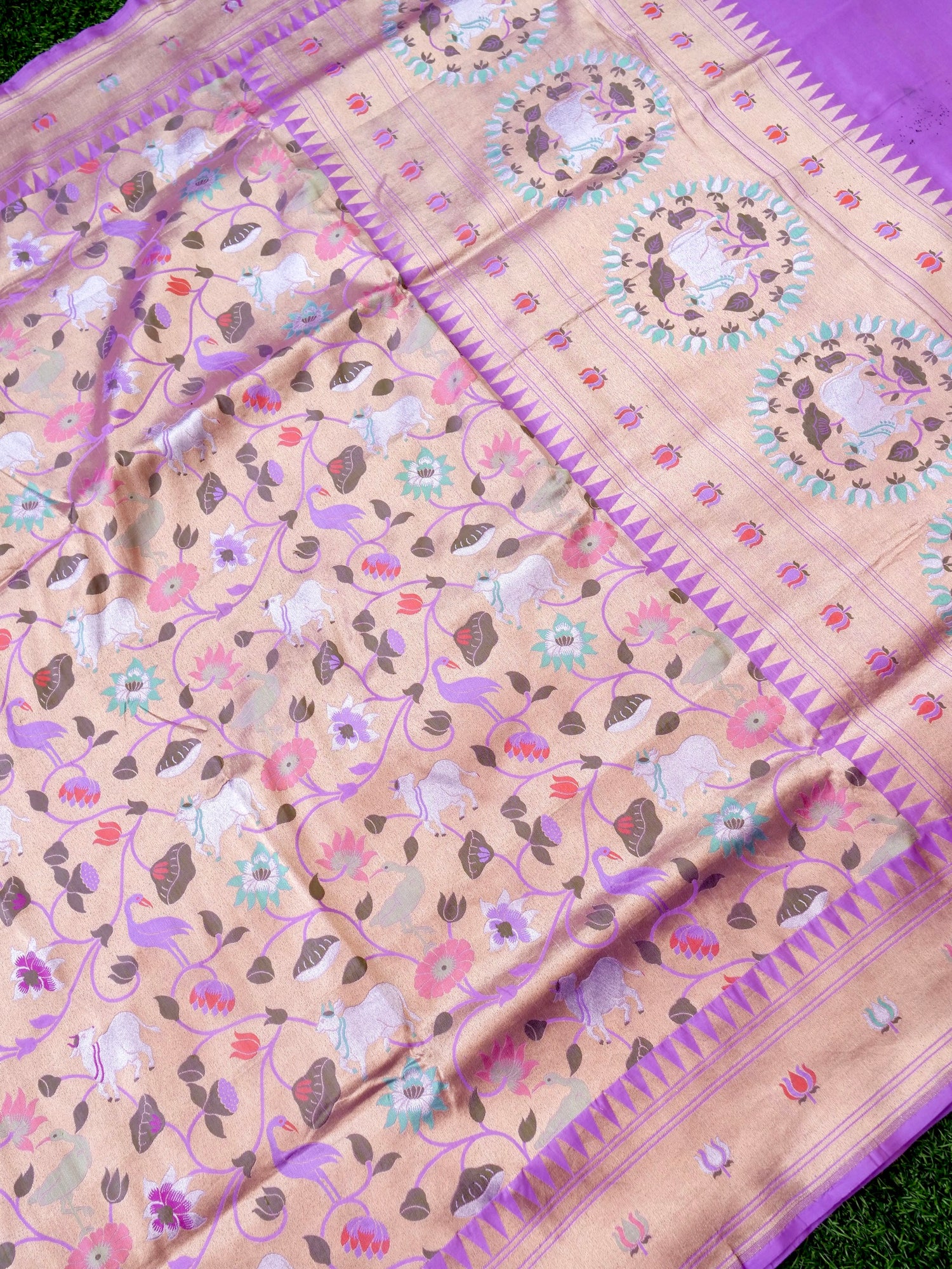 Handloom Banarasi Katan Silk Khinkhab Cow Saree