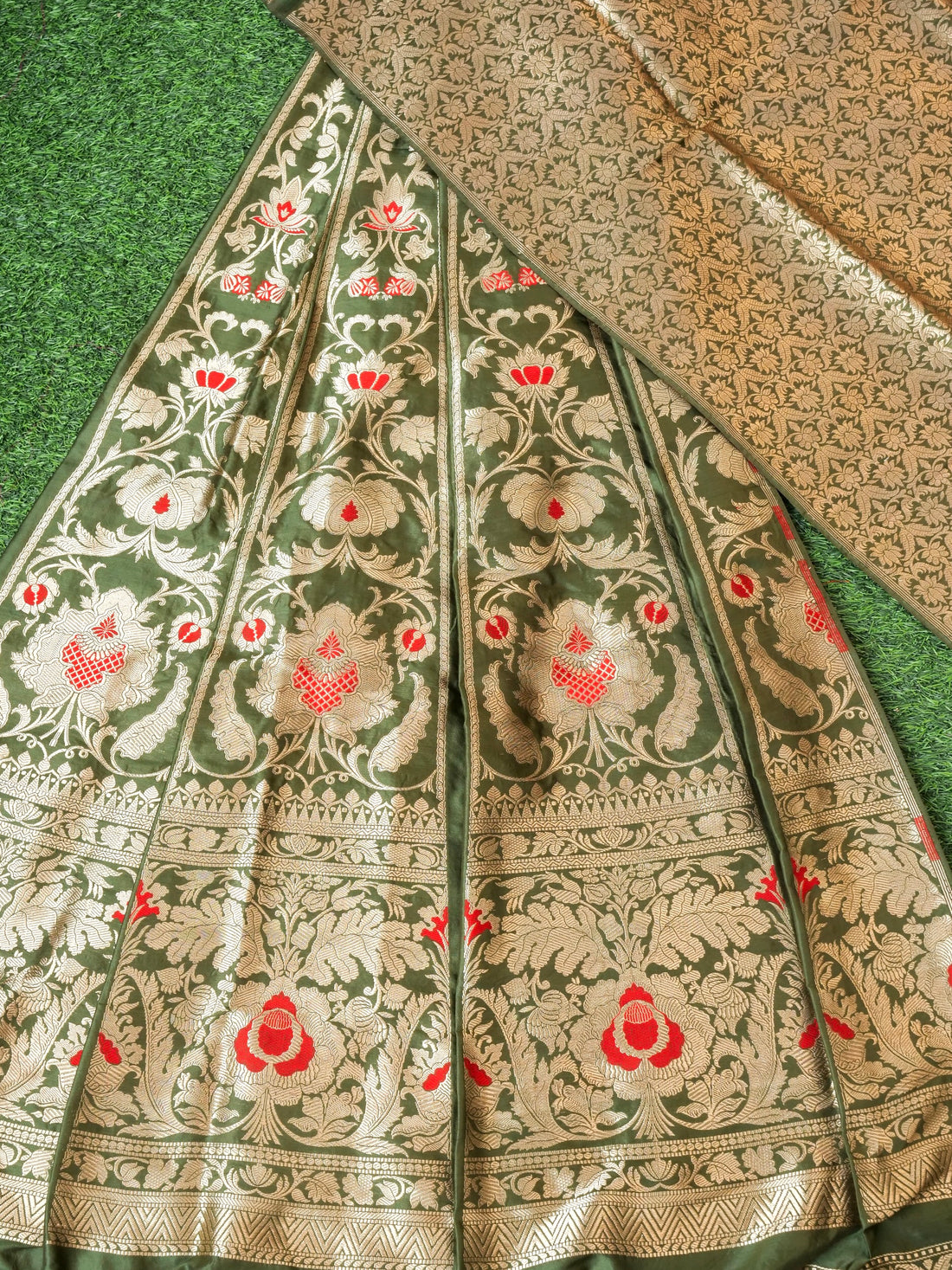 Handloom Banarasi Katan Silk Kalidar Lehenga