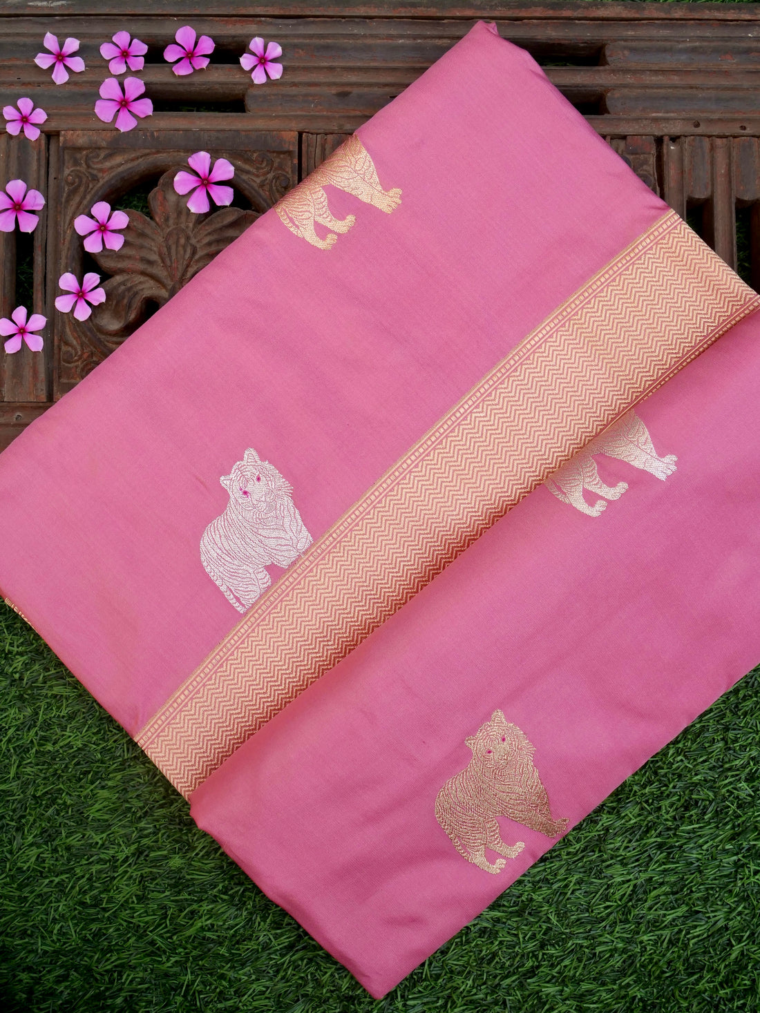 Handloom Banarasi Pure Katan Silk Zarmrig Kadwa Saree