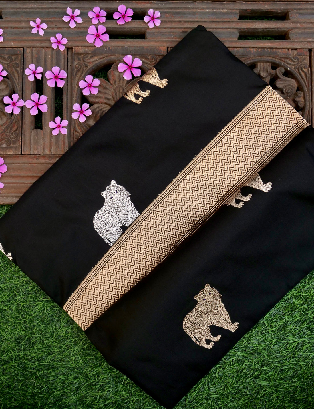 Handloom Banarasi Pure Katan Silk Zarmrig Kadwa Saree