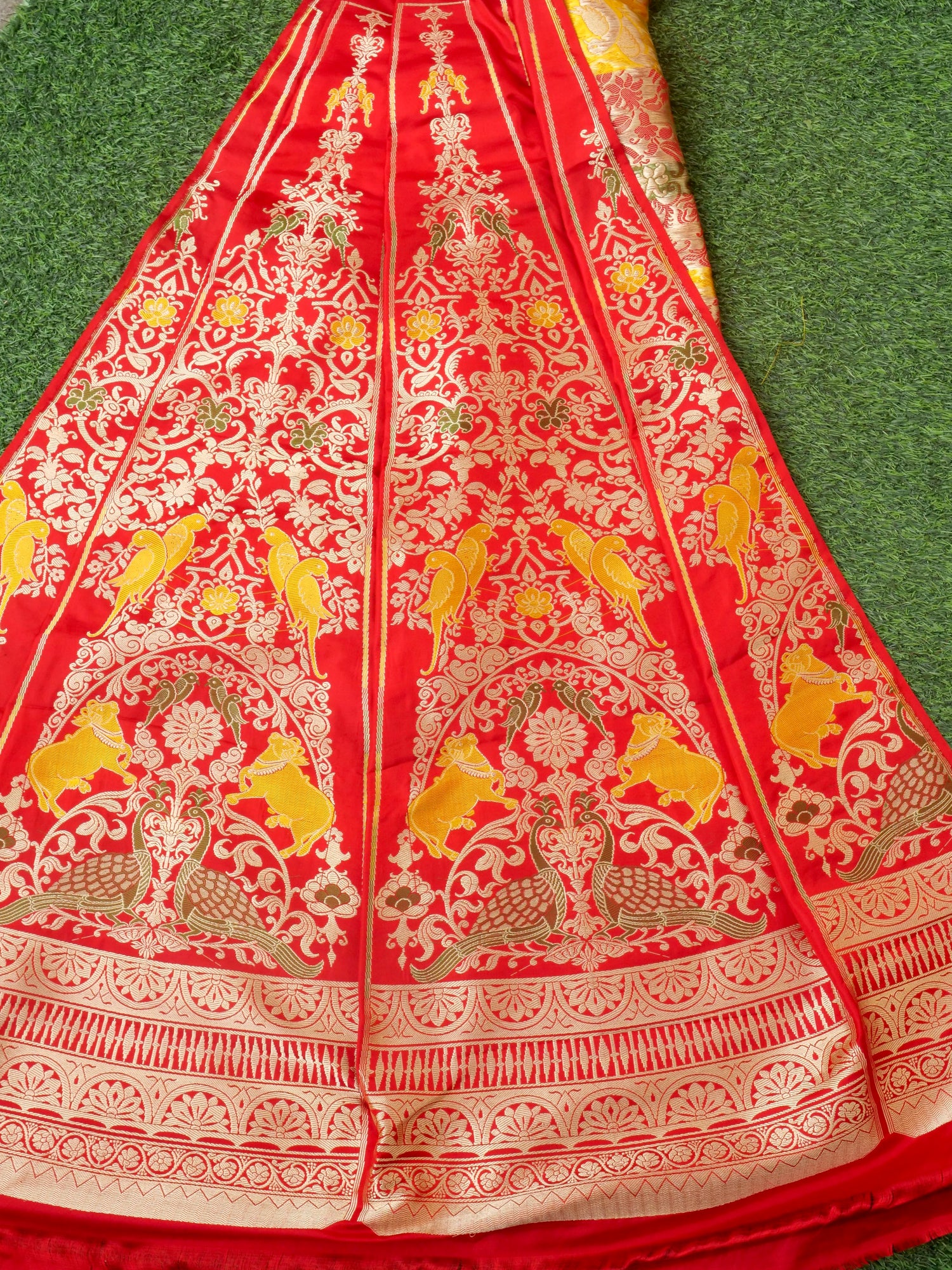 Handloom Banarasi Sateen Katan Silk Vahnika Kalidar Lehenga