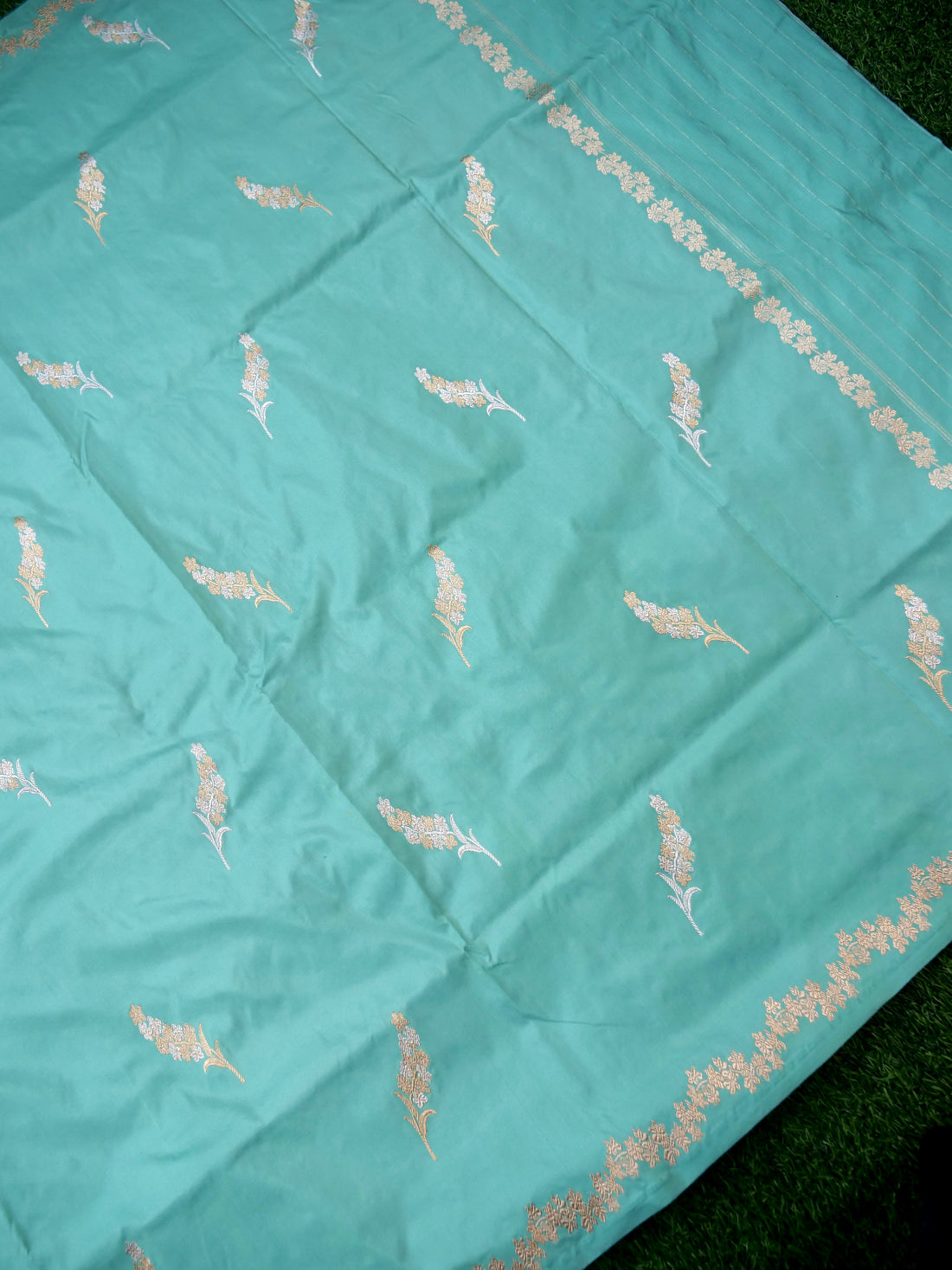 Handloom Banarasi Pure Katan Silk Kadwa Saree