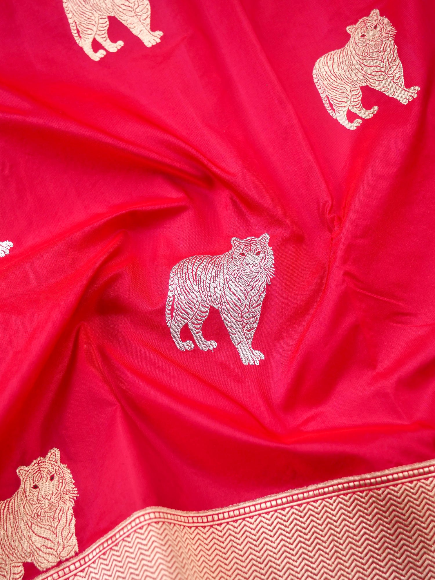 Handloom Banarasi Pure Katan Silk Zarmrig Kadwa Saree