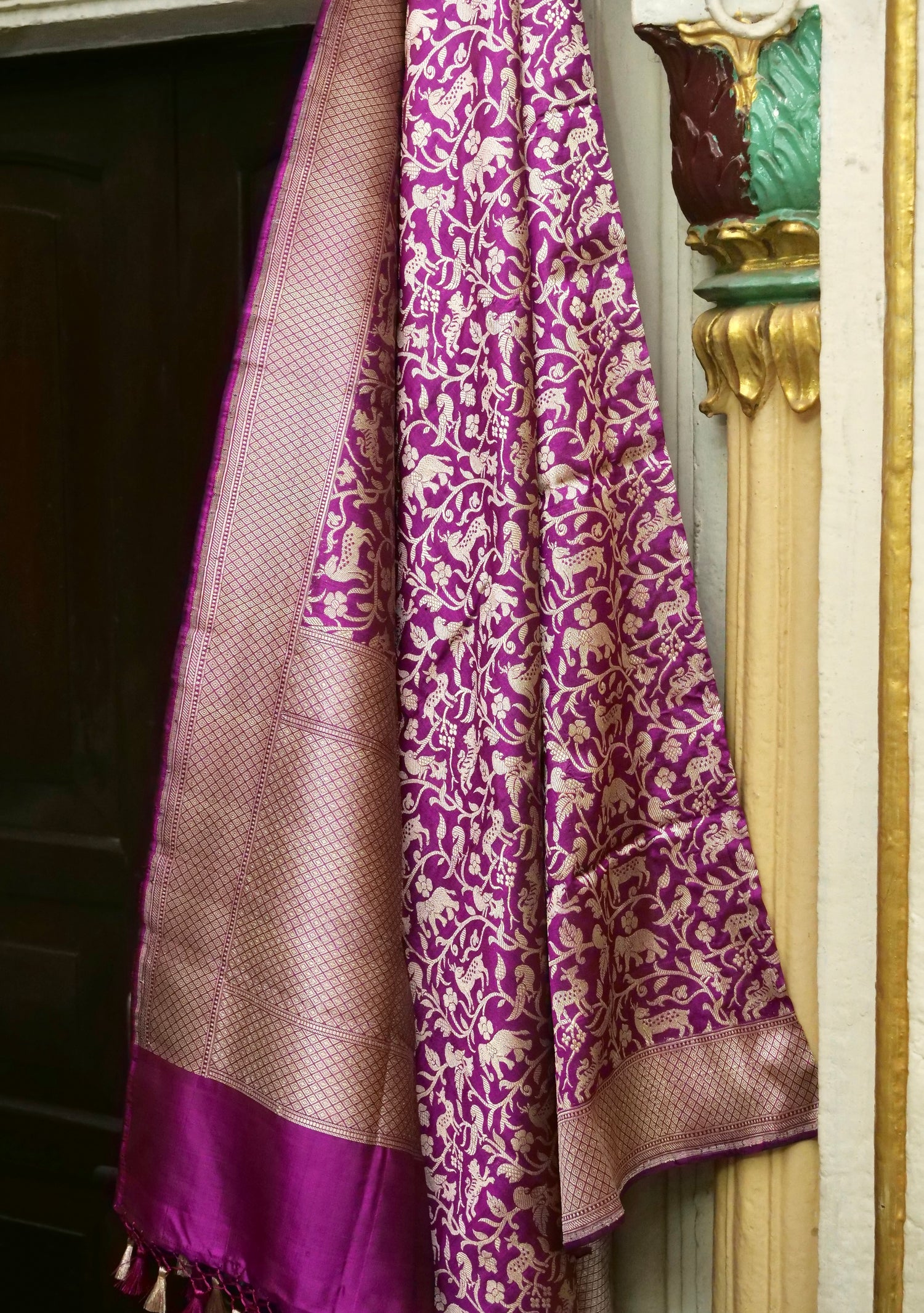 Handloom Banarasi Katan Silk Shikargah Dupatta - Khinkhwab