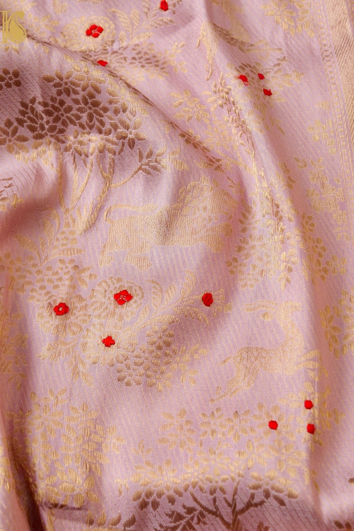 Handloom Banarasi Katan Silk Kadwa Zari Vasket Shikargah Saree